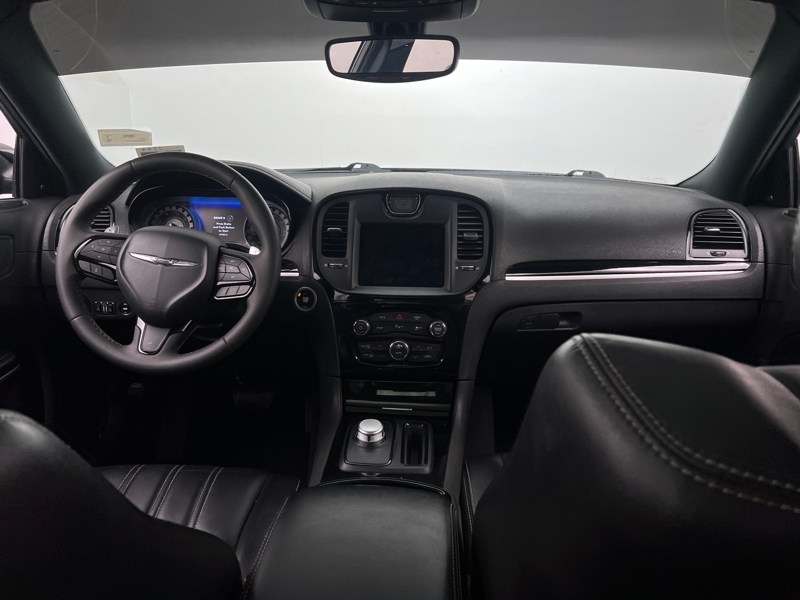 Thumbnail: 2023 Chrysler 300 - 2