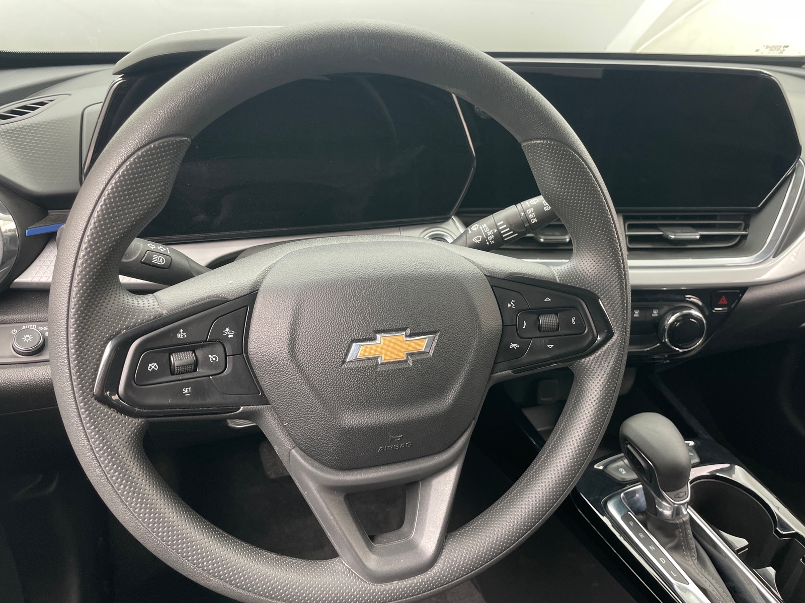 Thumbnail: 2025 Chevrolet Trax - 5