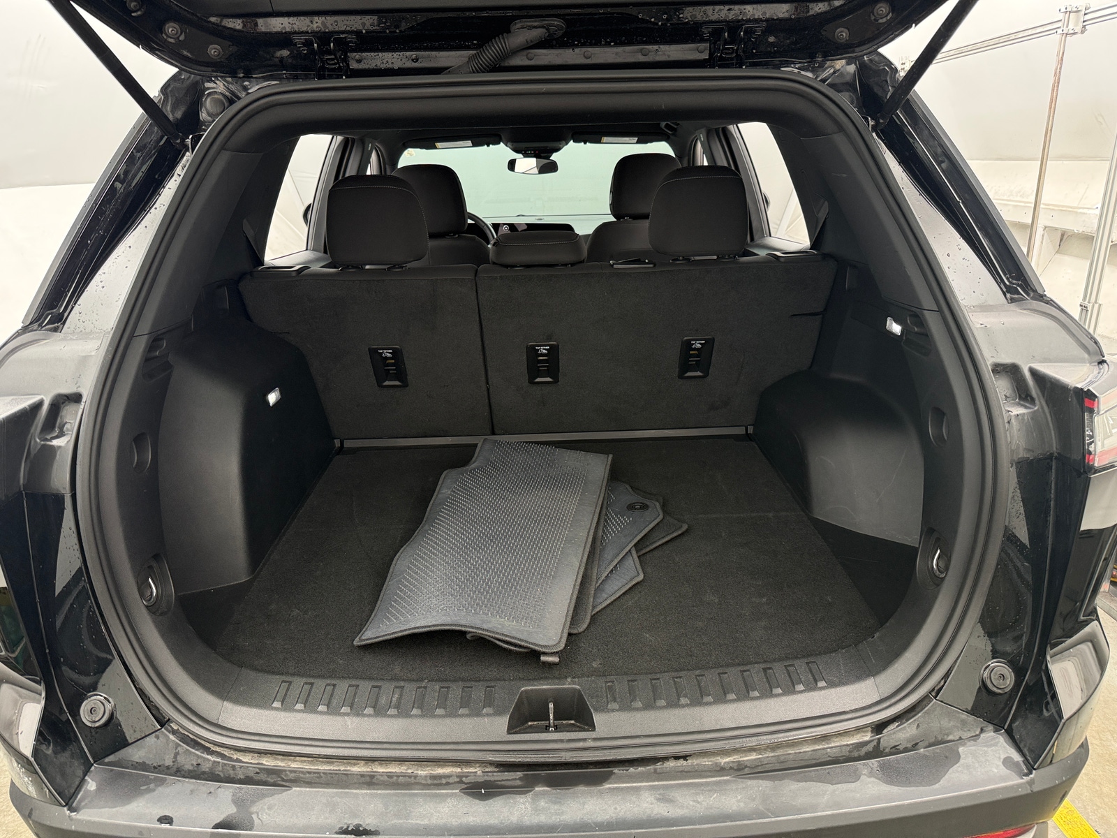 Thumbnail: 2025 Chevrolet Equinox - 7