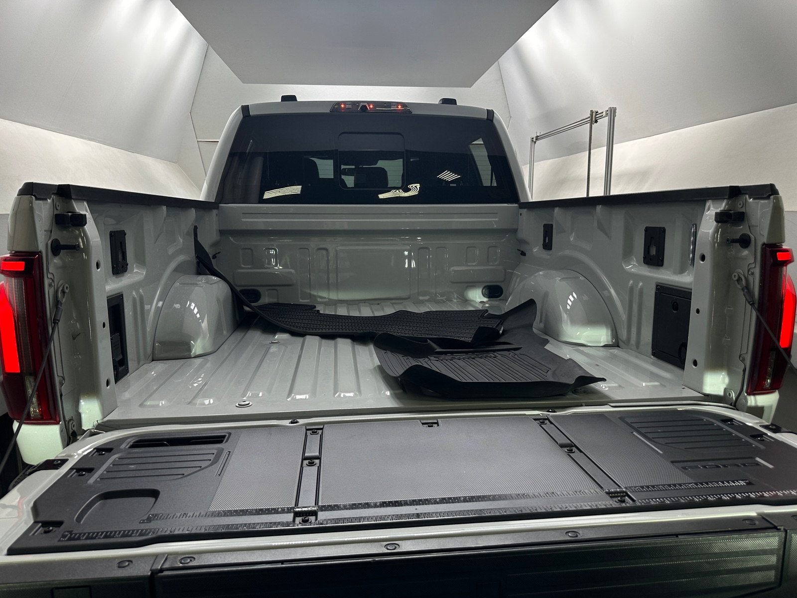 Thumbnail: 2024 Ford Econoline - 6