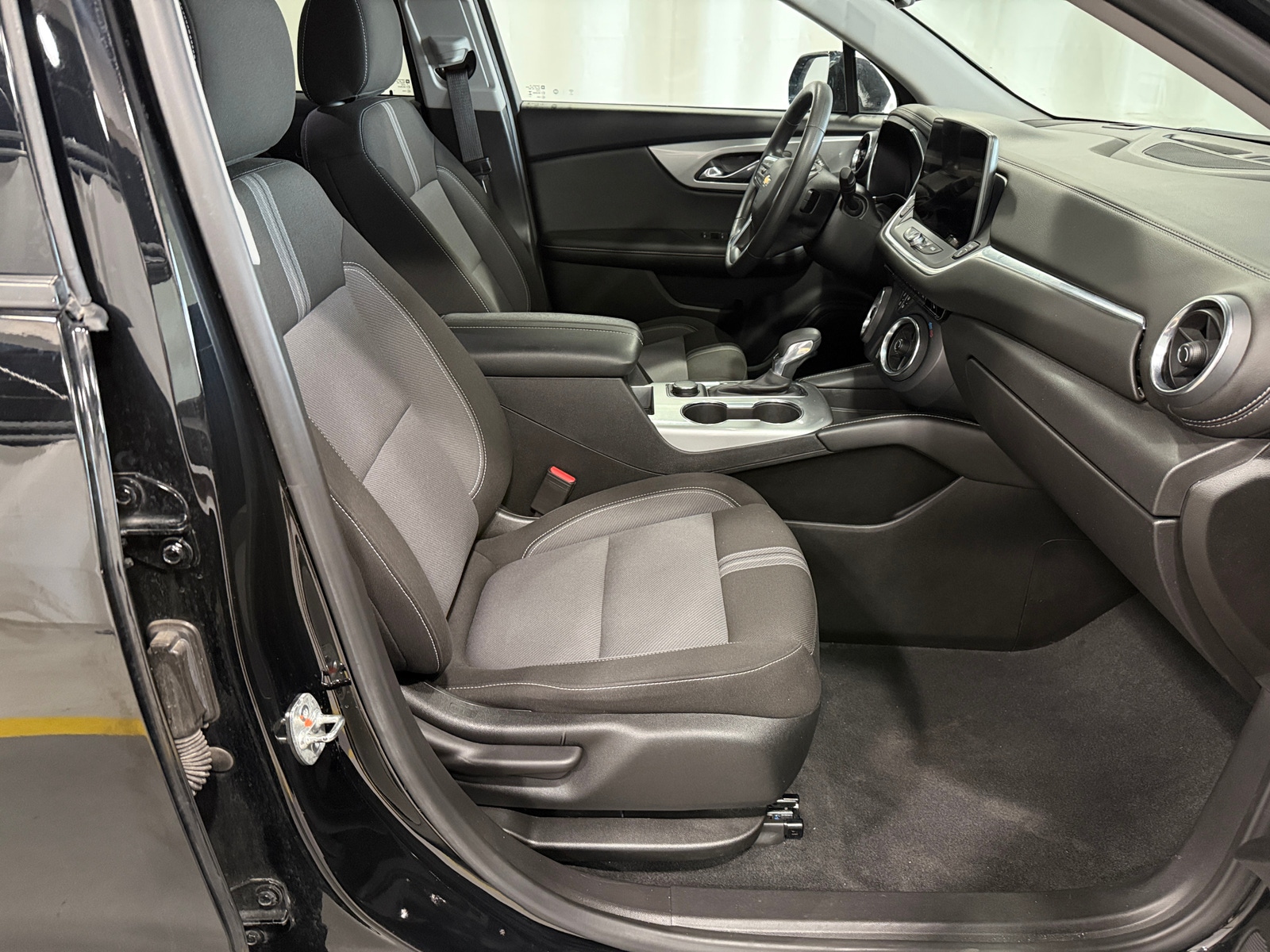 Thumbnail: 2025 Chevrolet Blazer - 2