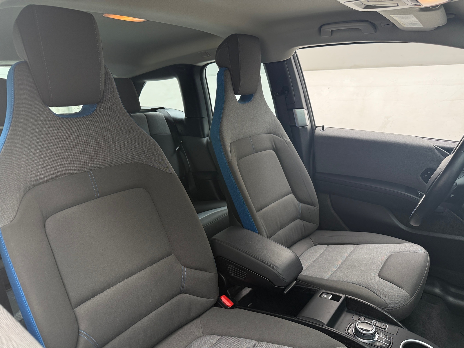 Thumbnail: 2018 BMW i3 - 2