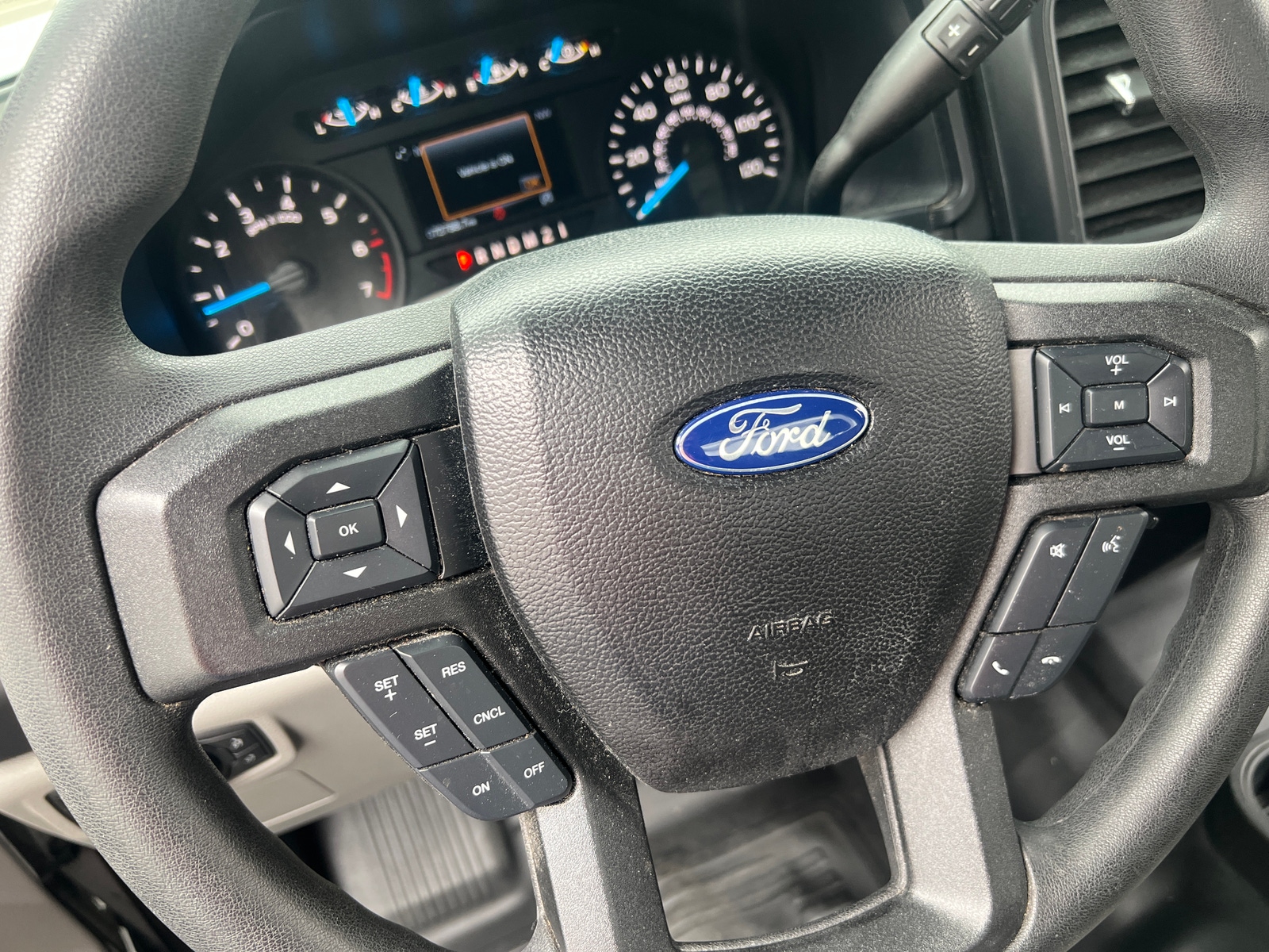 Thumbnail: 2017 Ford Econoline - 5