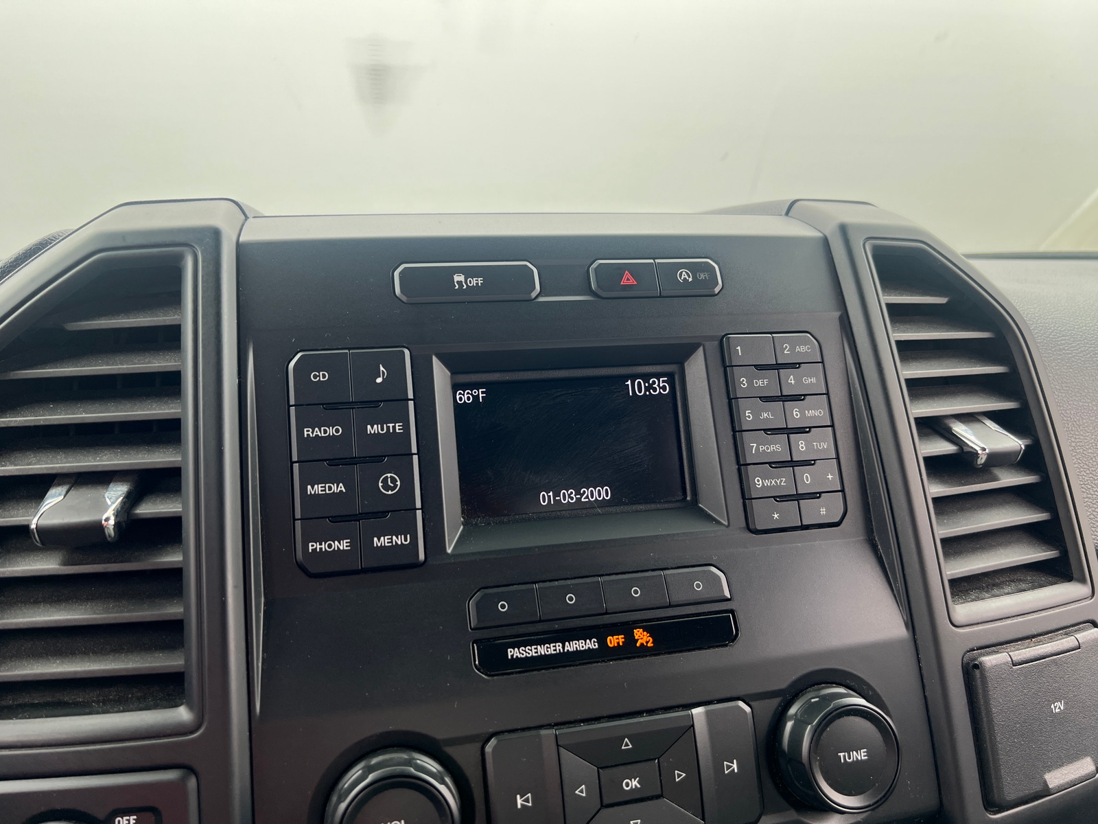 Thumbnail: 2017 Ford Econoline - 4