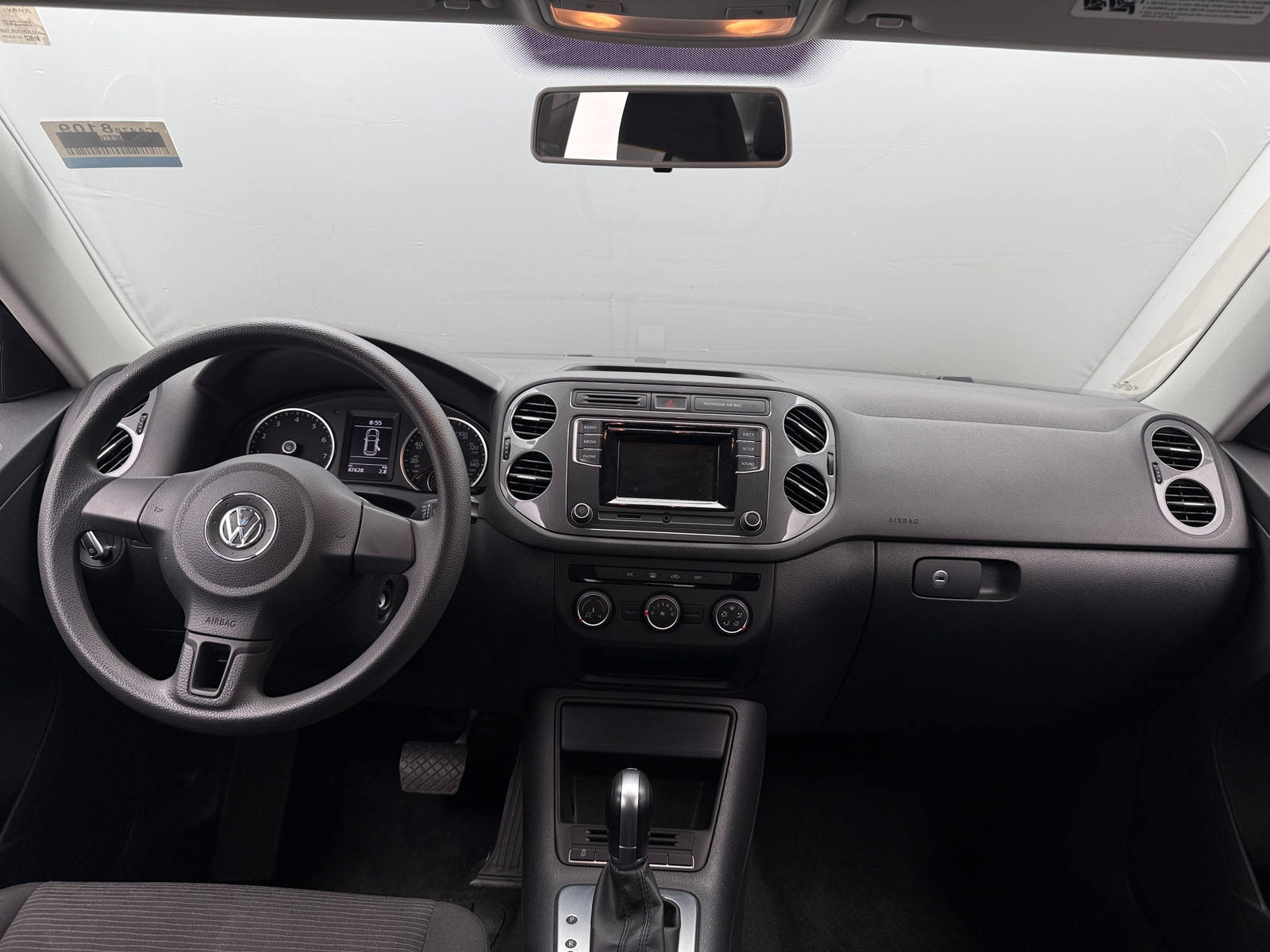 Thumbnail: 2017 Volkswagen Tiguan - 3