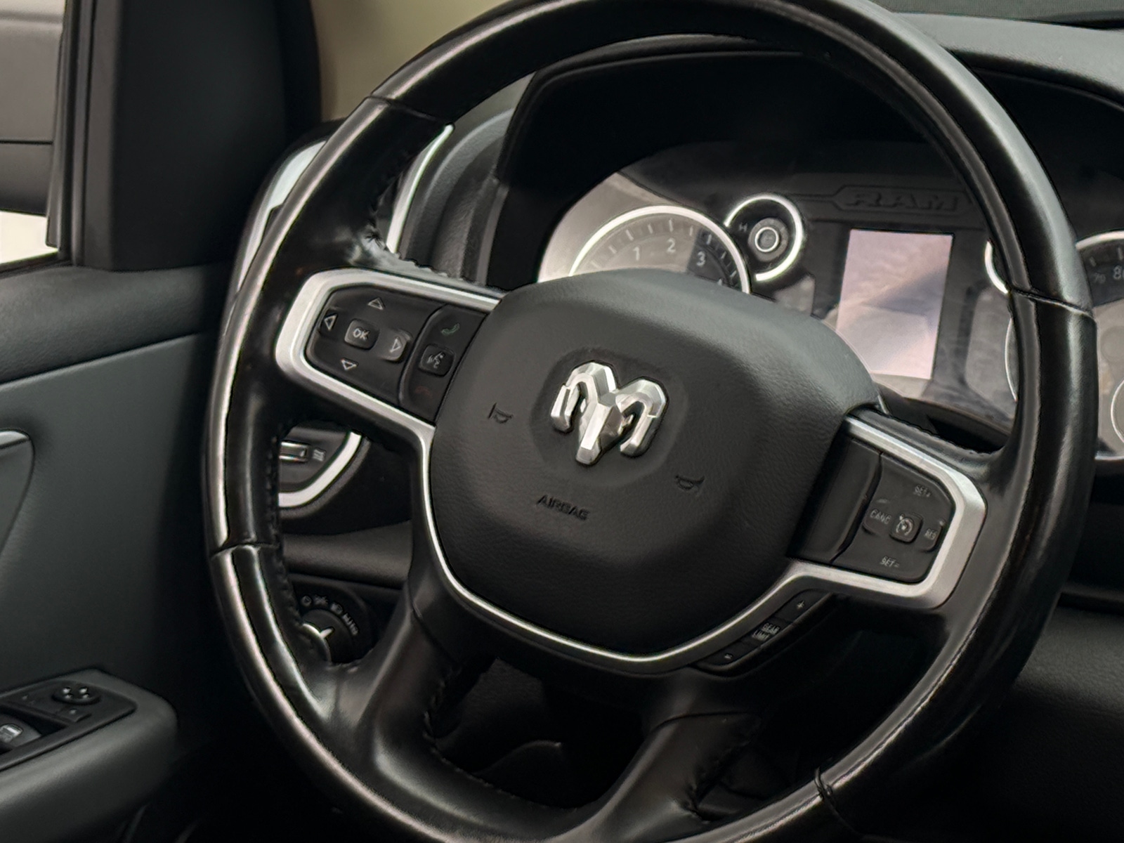 Thumbnail: 2020 RAM 1500 - 5