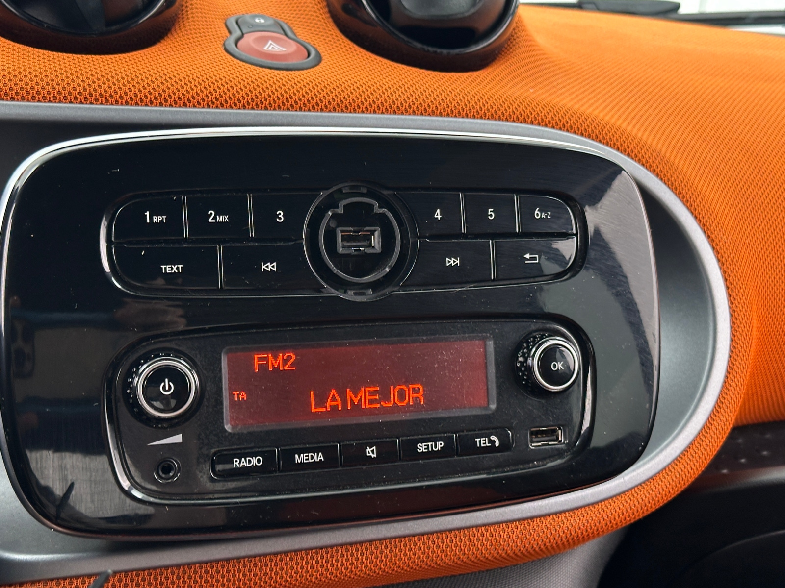 Thumbnail: 2016 smart fortwo - 3