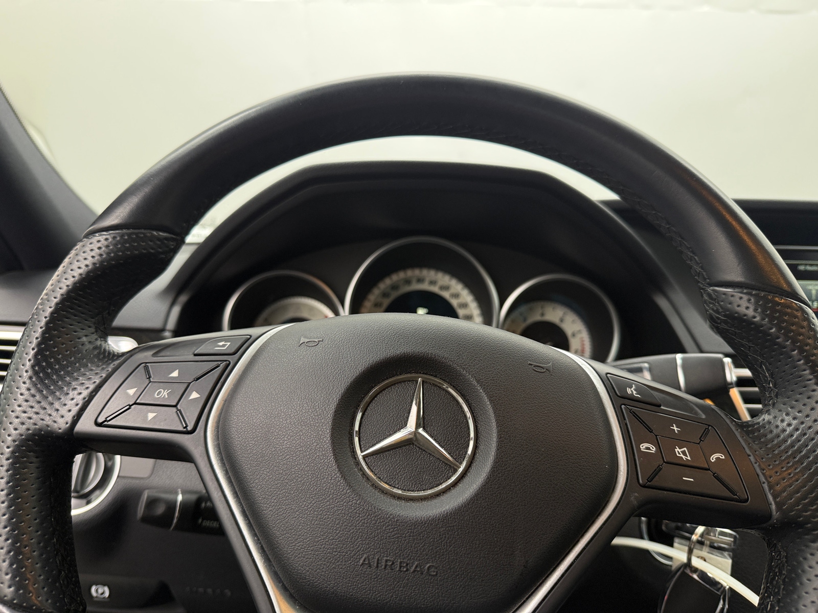 Thumbnail: 2016 Mercedes-Benz E-Class - 4