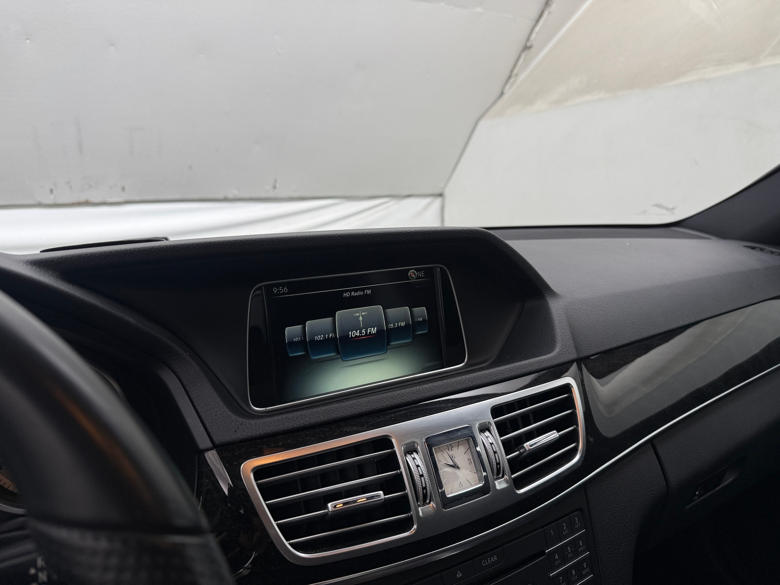 Thumbnail: 2016 Mercedes-Benz E-Class - 3