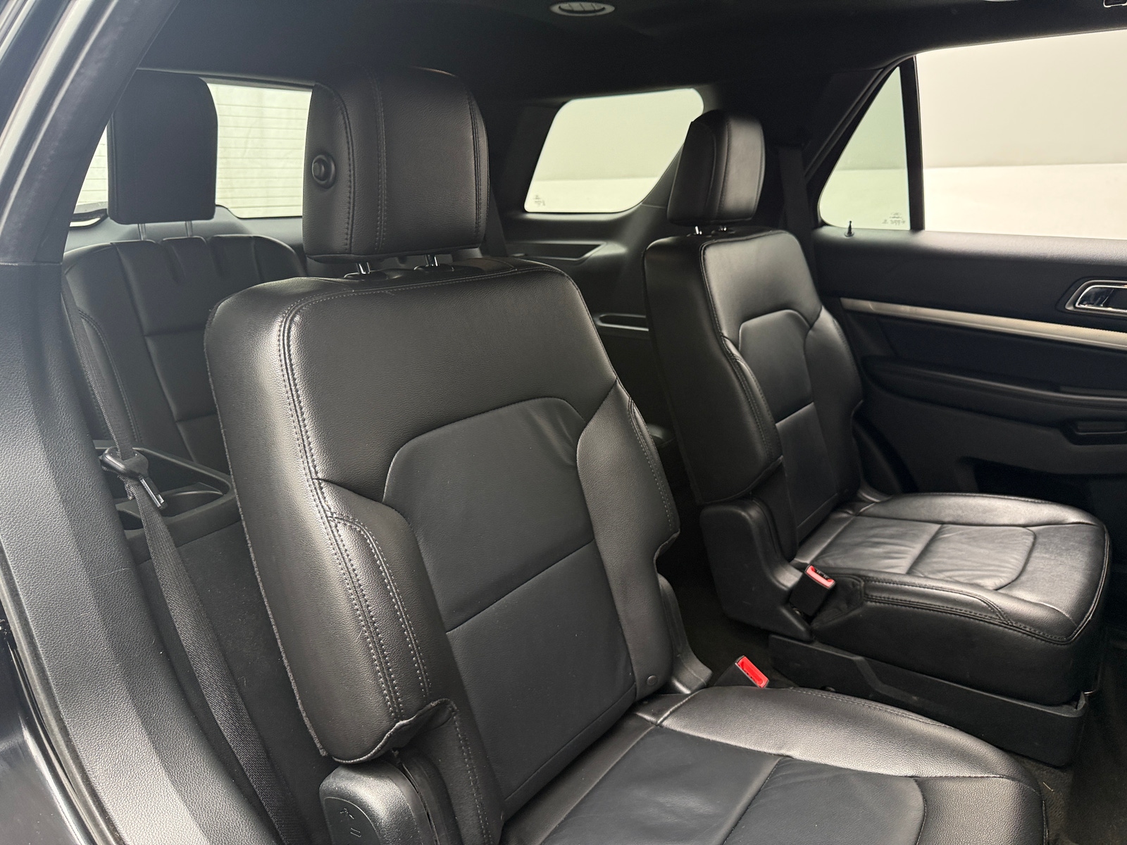 Thumbnail: 2018 Ford Explorer - 5