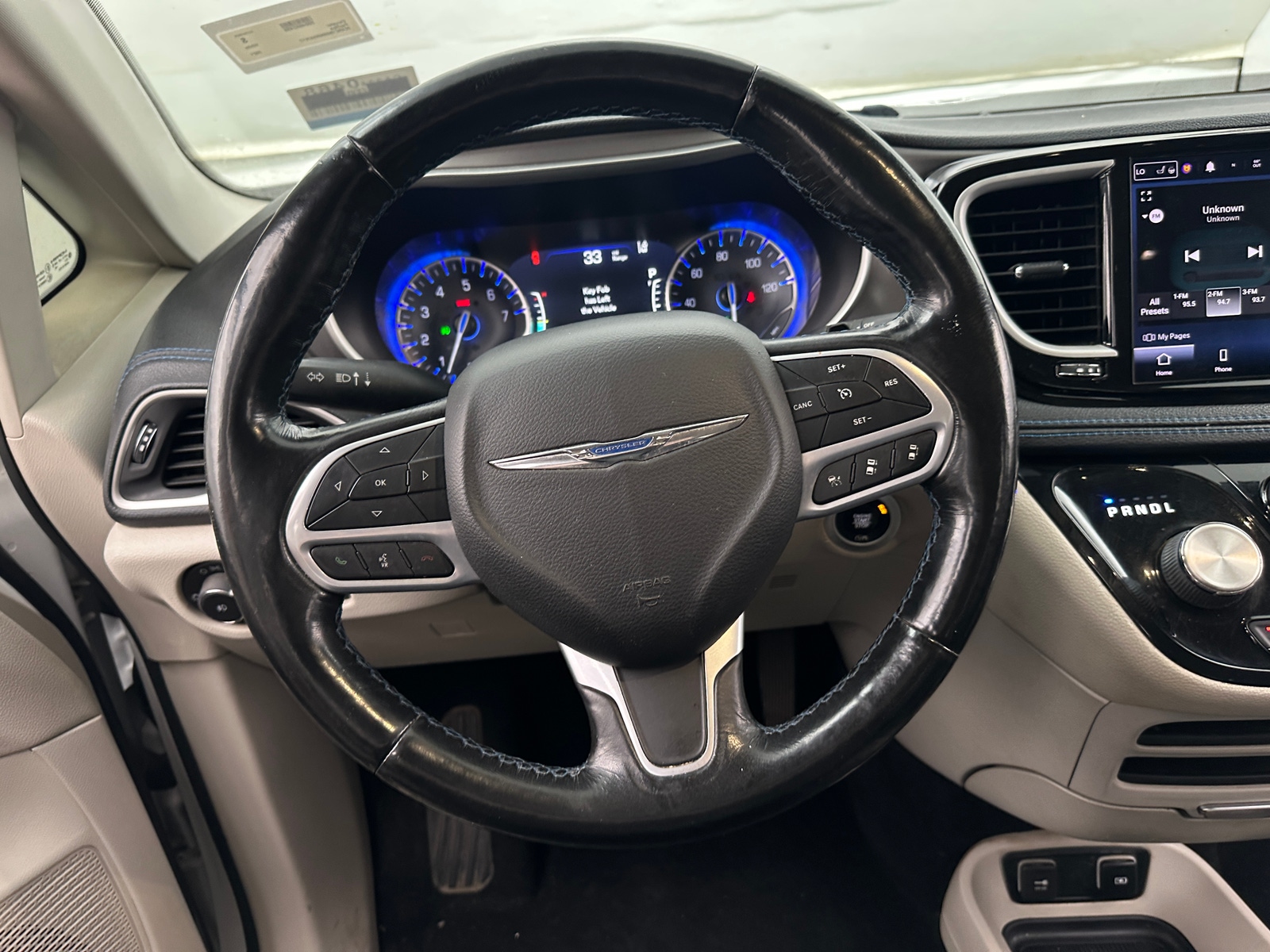 Thumbnail: 2021 Chrysler Pacifica - 4