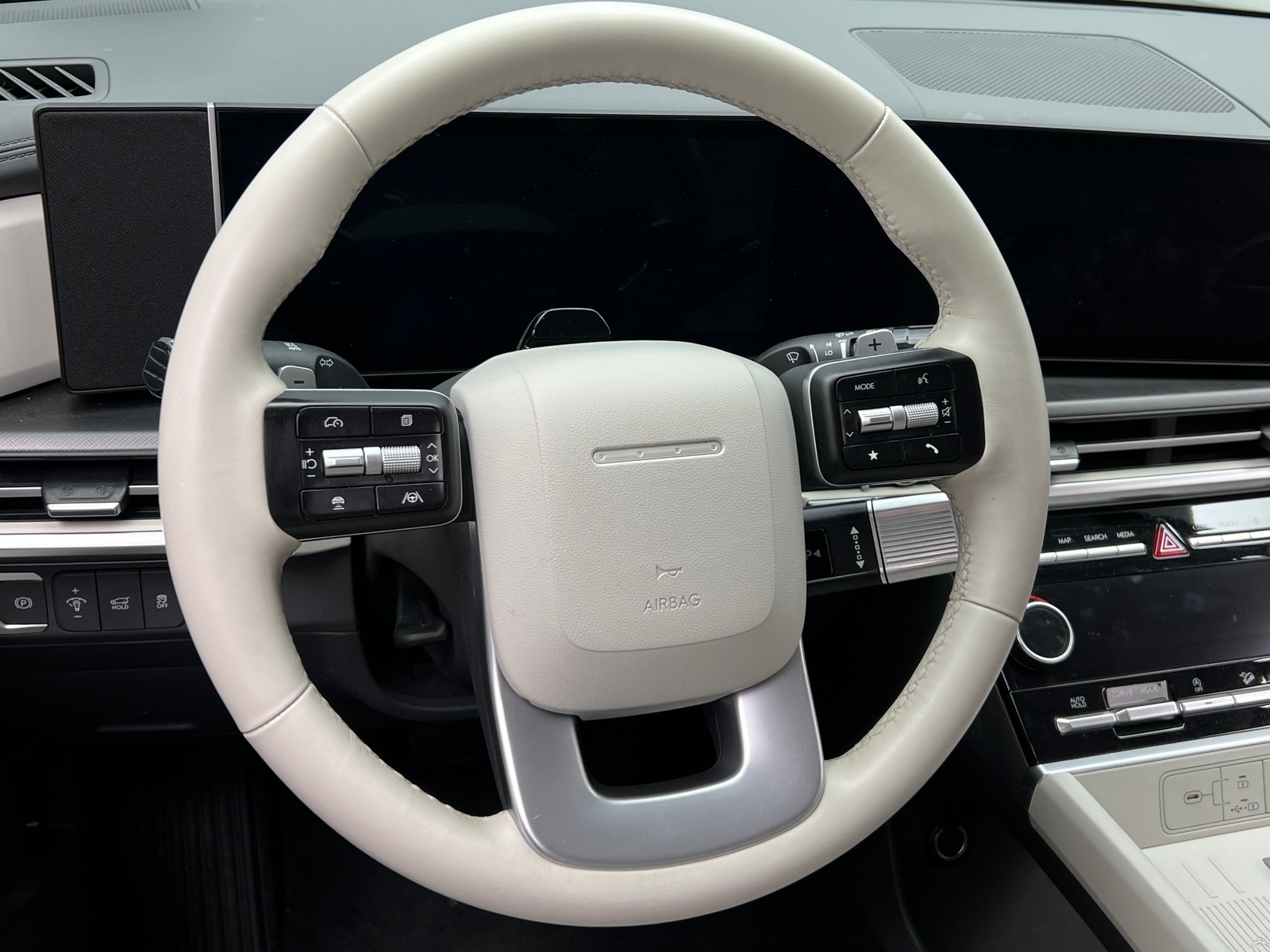 Thumbnail: 2025 Hyundai Santa Fe - 4