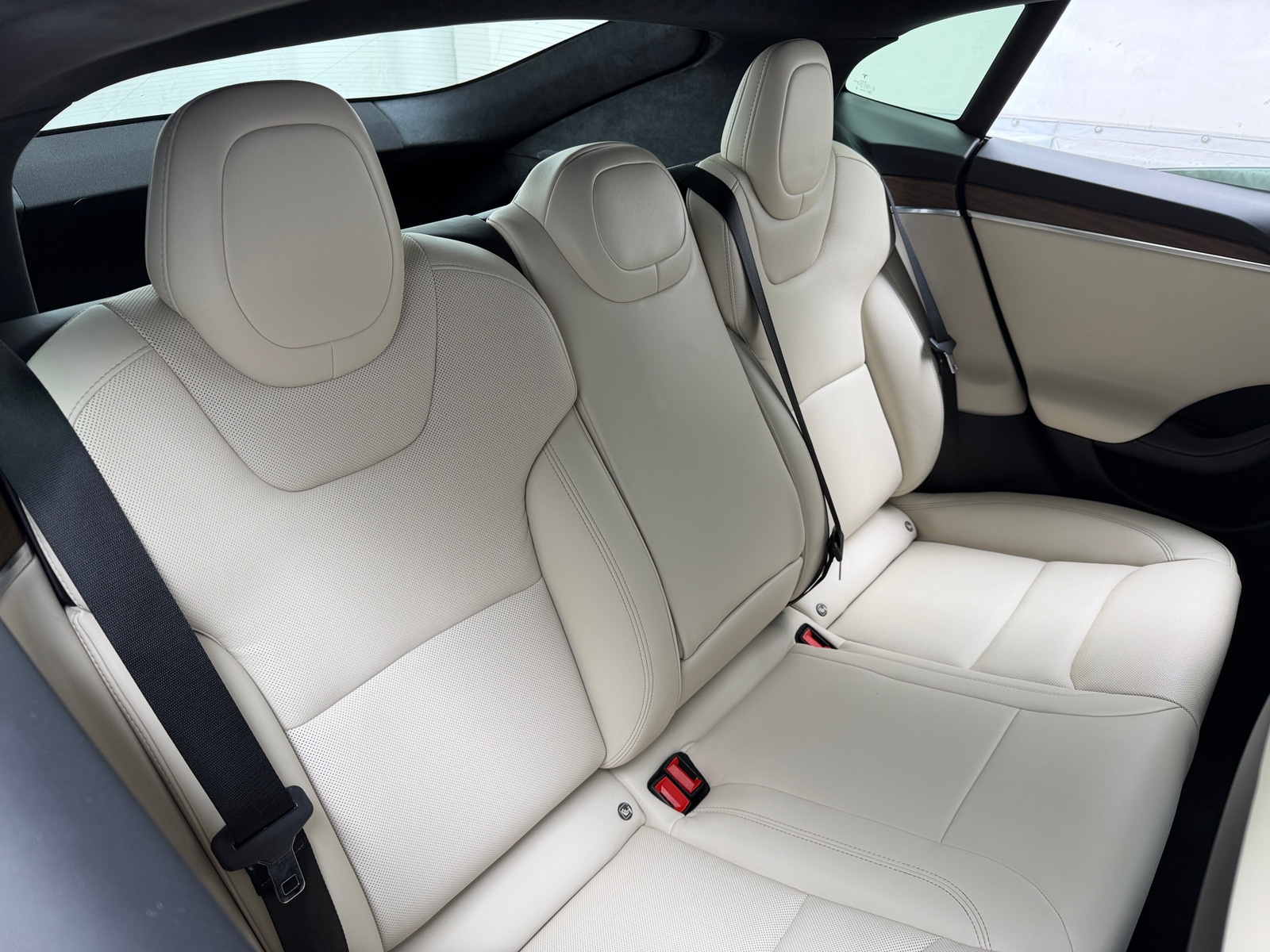 Thumbnail: 2023 Tesla Model S - 5