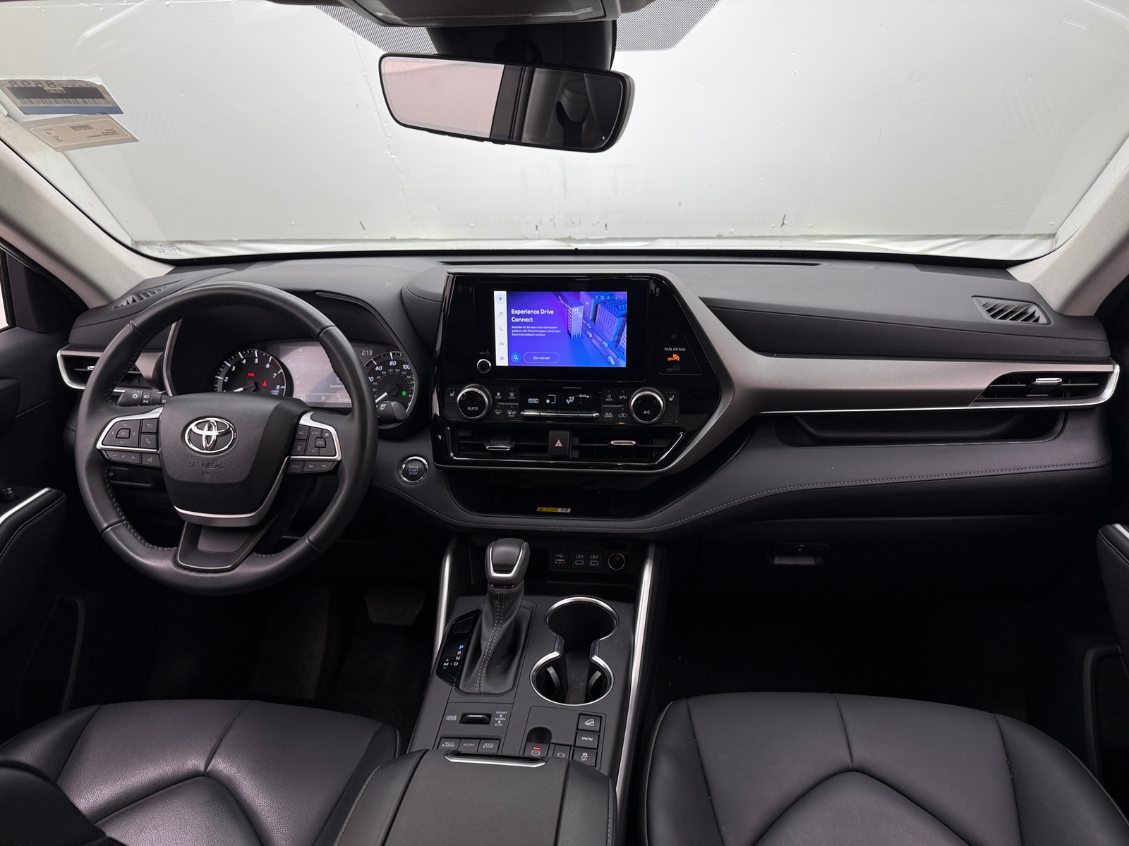 Thumbnail: 2023 Toyota Highlander - 2