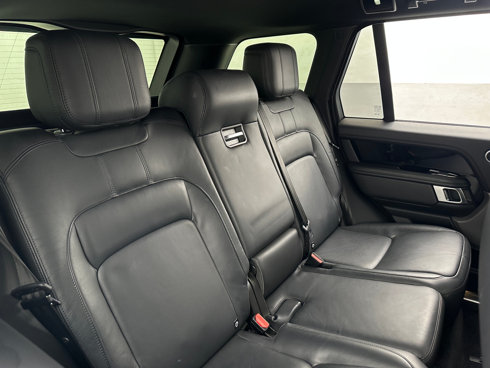 Thumbnail: 2020 Land Rover Range Rover - 5