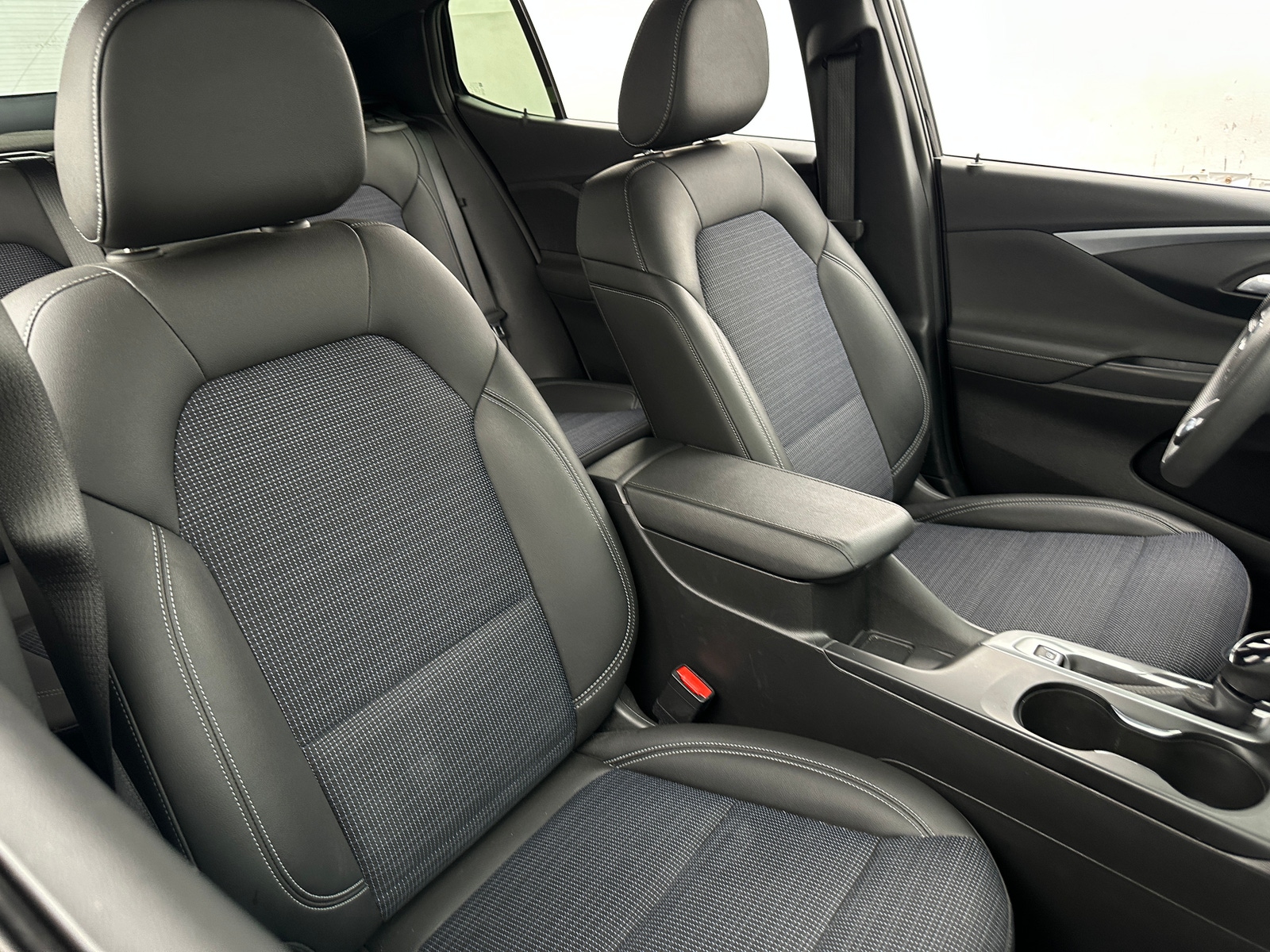 Thumbnail: 2025 Buick Envista - 2