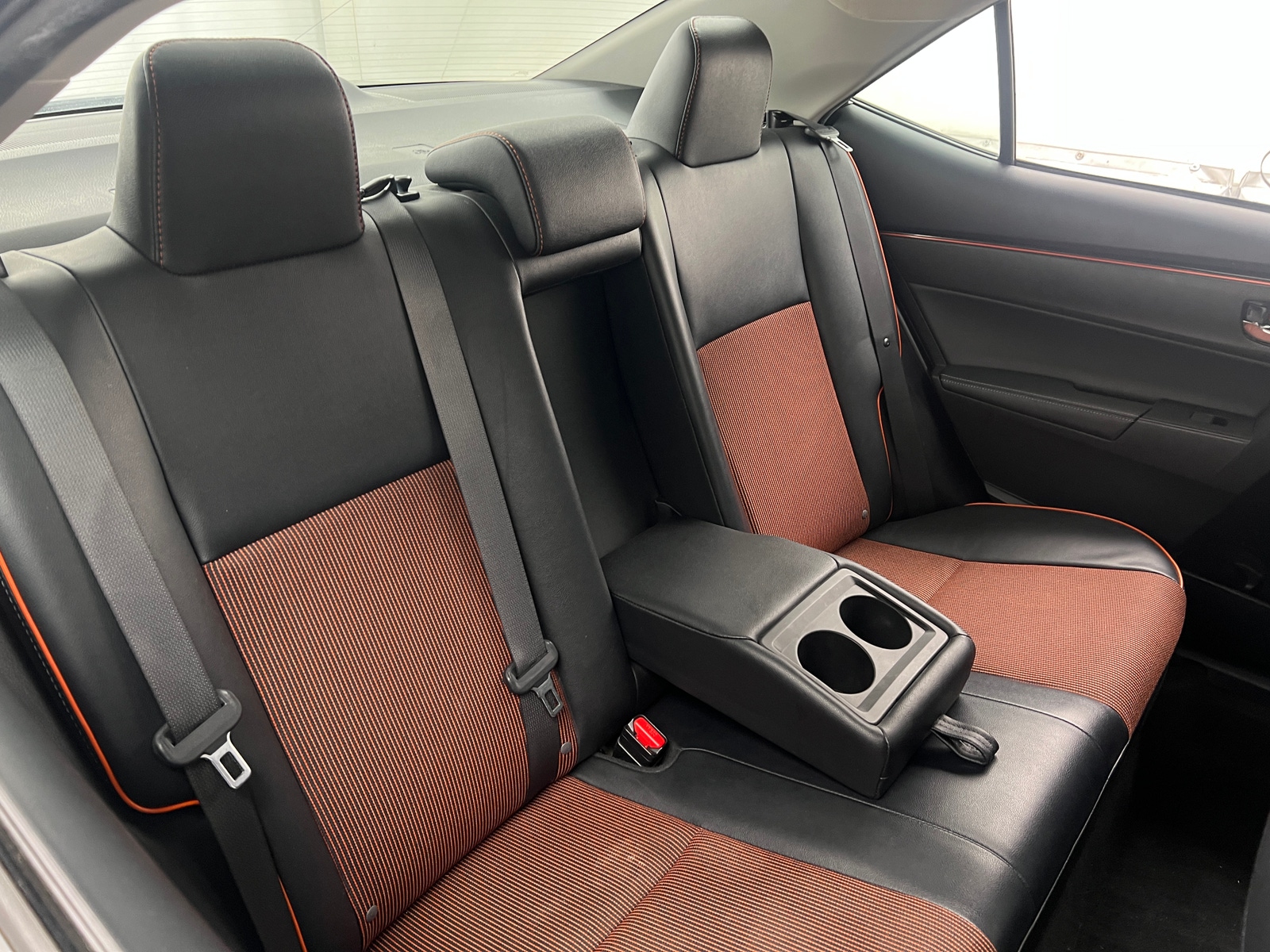 Thumbnail: 2017 Toyota Corolla - 6