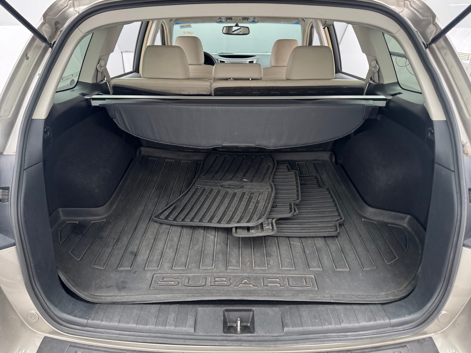 Thumbnail: 2014 Subaru Outback - 6