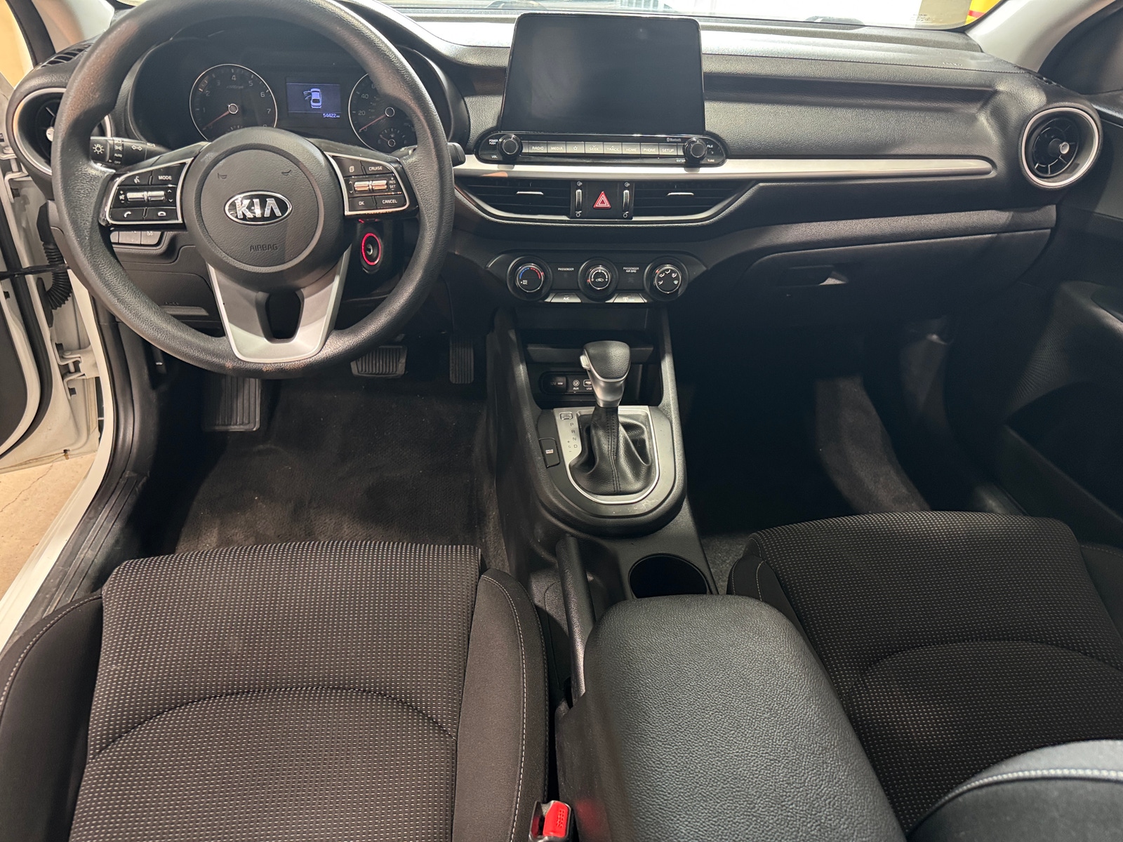 Thumbnail: 2020 Kia Forte - 3