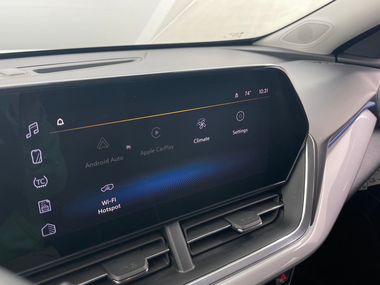 Thumbnail: 2025 Chevrolet Trax - 4