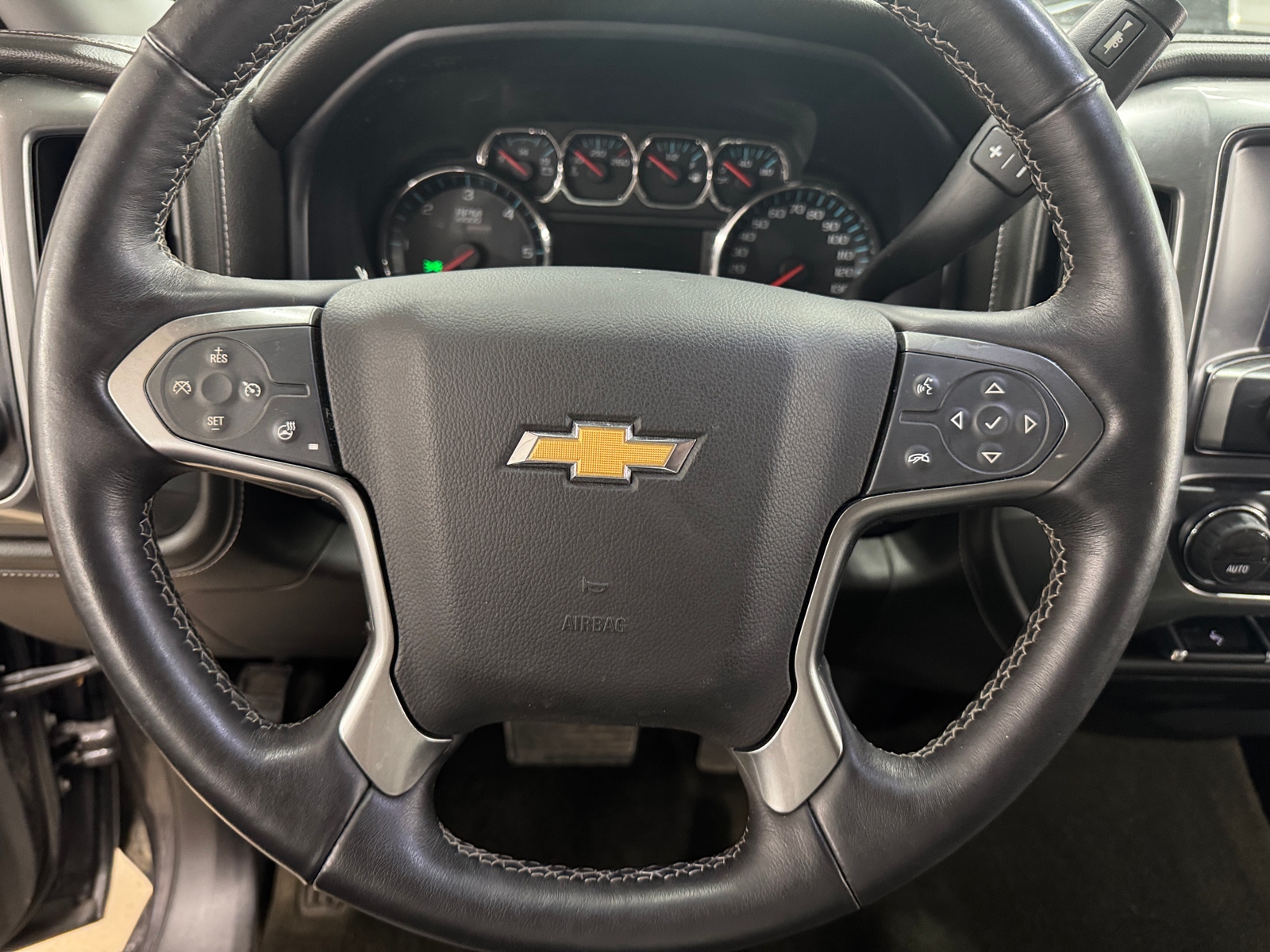 Thumbnail: 2015 Chevrolet Silverado 1500 - 4