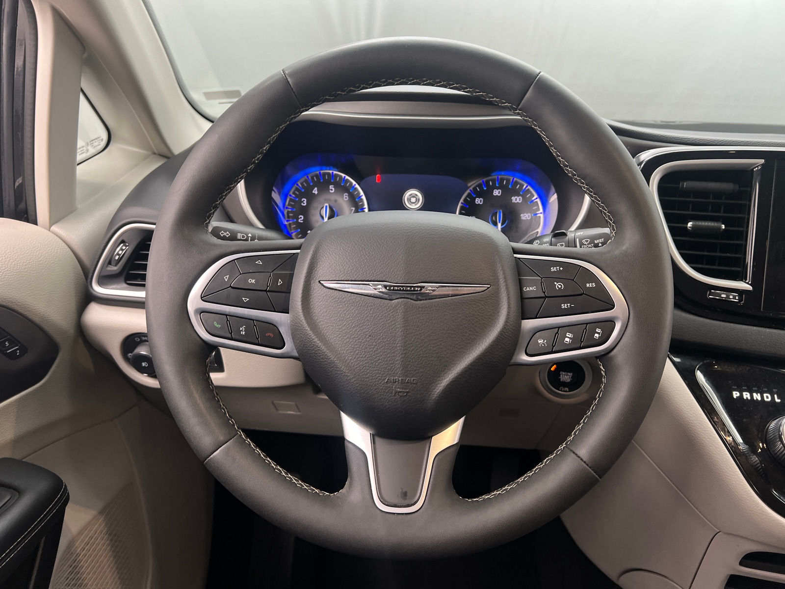 Thumbnail: 2024 Chrysler Pacifica - 4