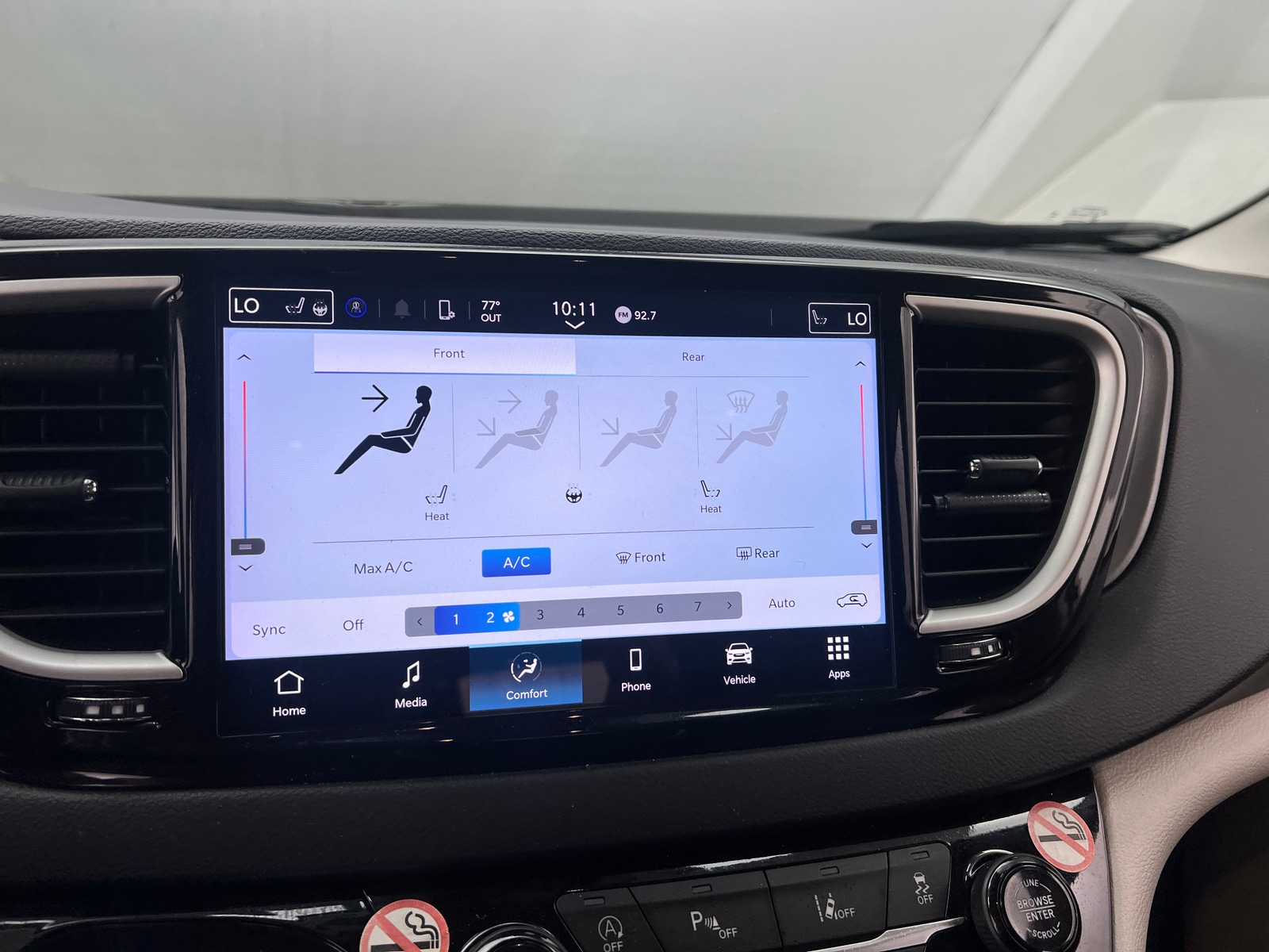 Thumbnail: 2024 Chrysler Pacifica - 3