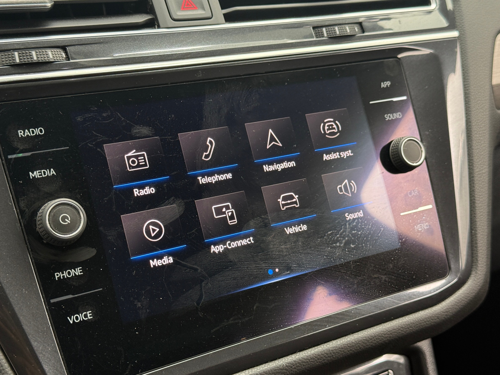 Thumbnail: 2021 Volkswagen Tiguan - 3