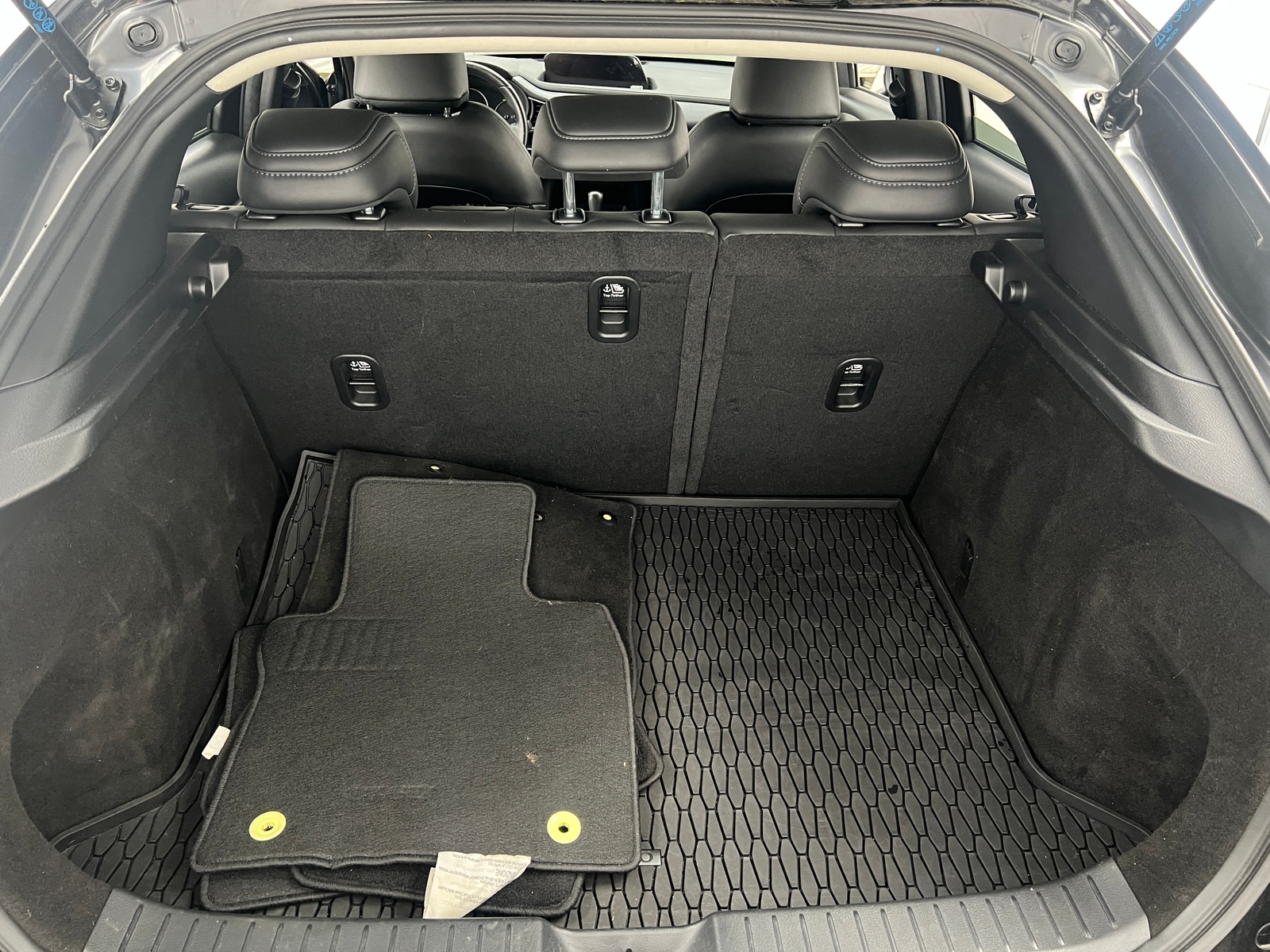 Thumbnail: 2022 Mazda CX-30 - 6