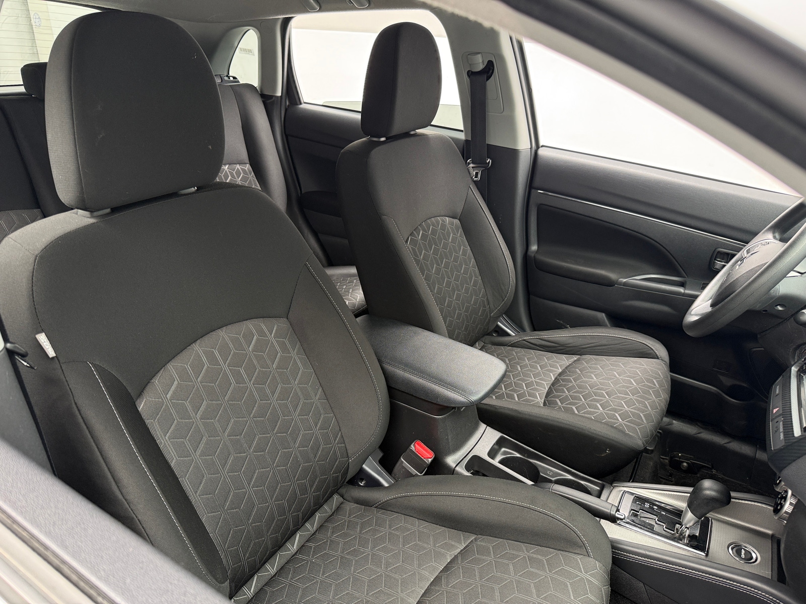 Thumbnail: 2021 Mitsubishi Outlander Sport - 2