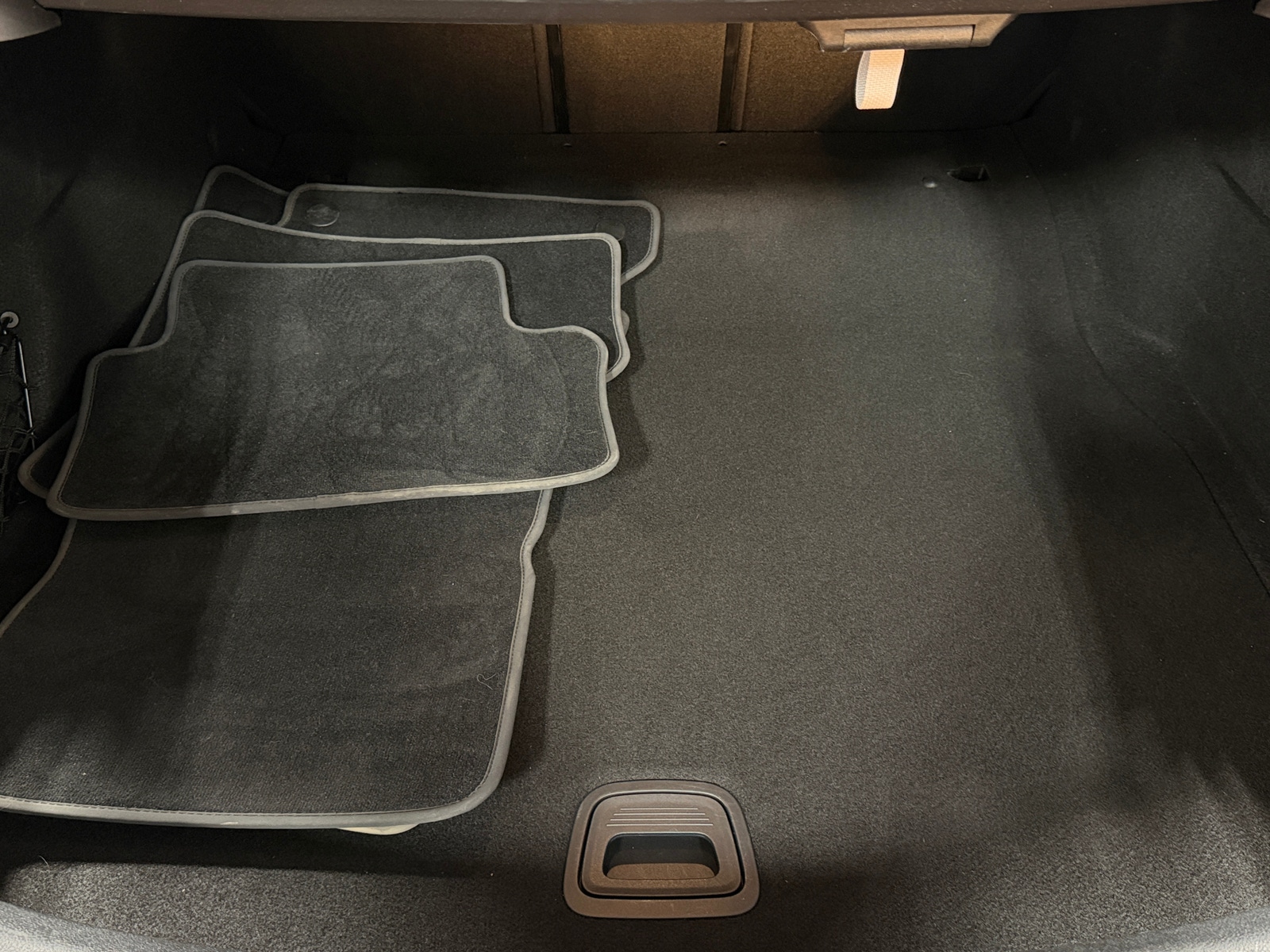 Thumbnail: 2019 Mercedes-Benz E-Class - 6