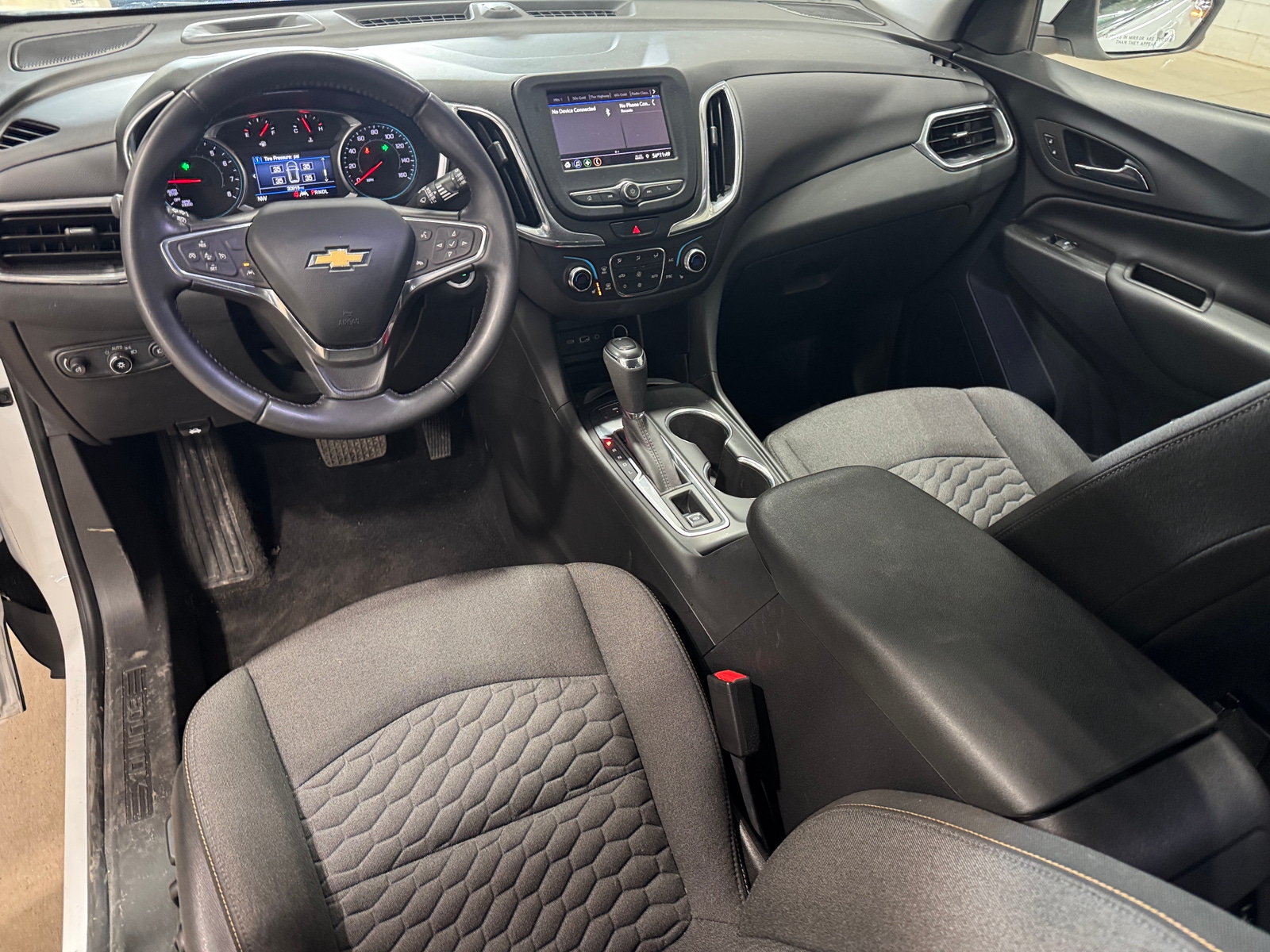 Thumbnail: 2021 Chevrolet Equinox - 3