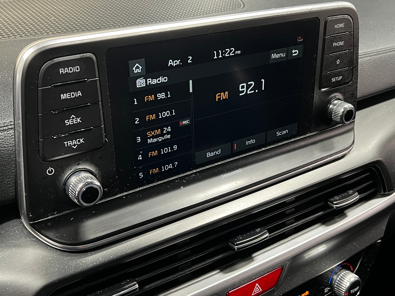 Thumbnail: 2021 Kia Telluride - 3