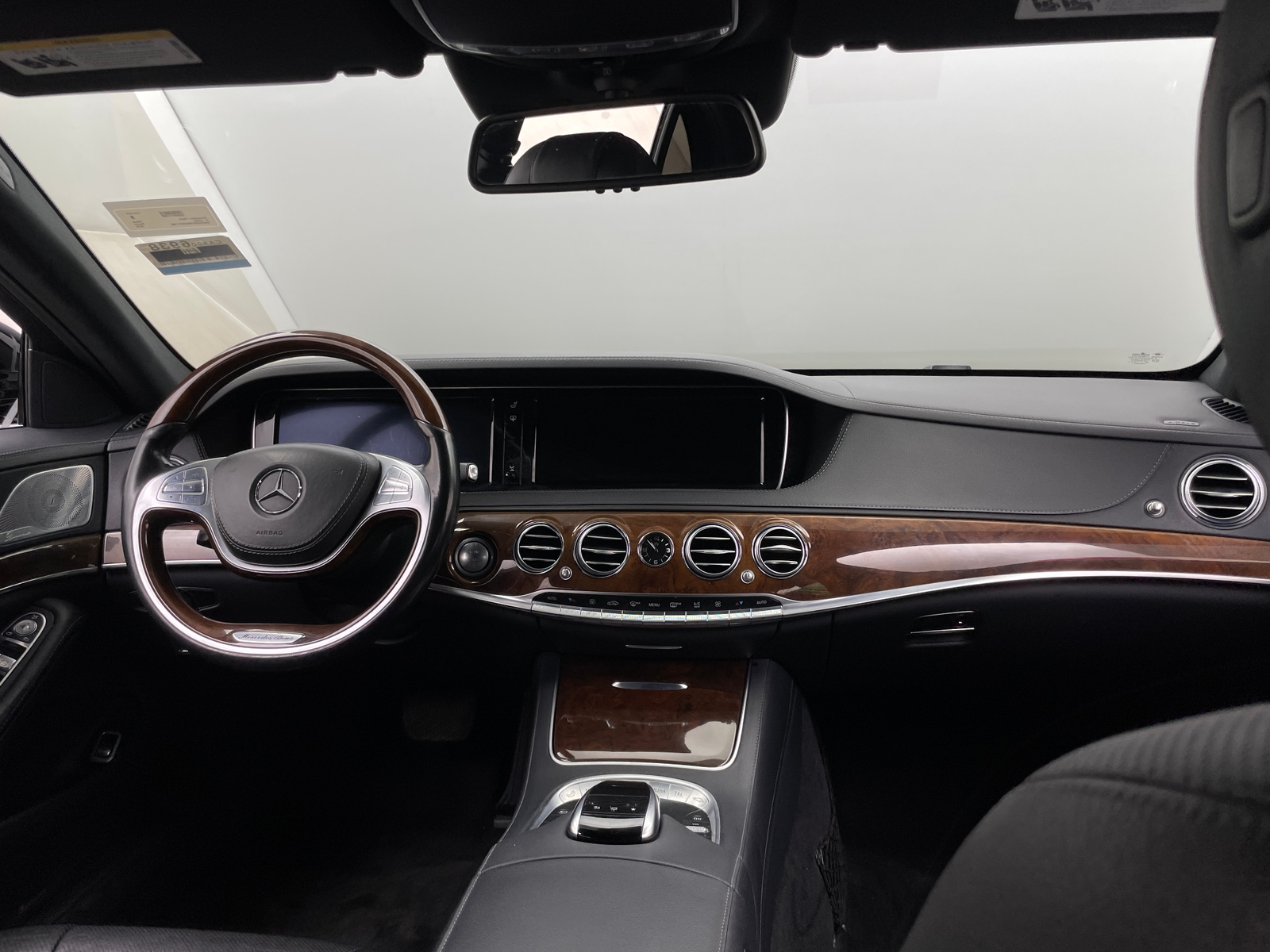 Thumbnail: 2016 Mercedes-Benz S-Class - 2