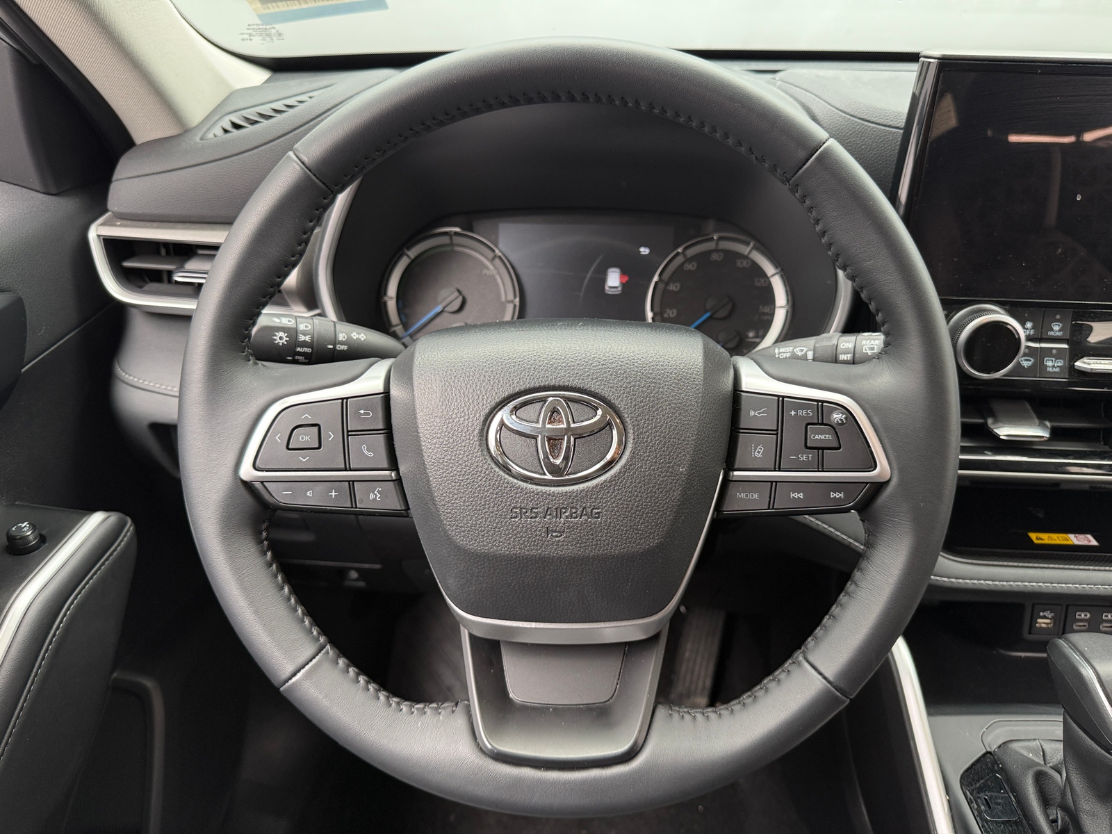 Thumbnail: 2025 Toyota Highlander - 5