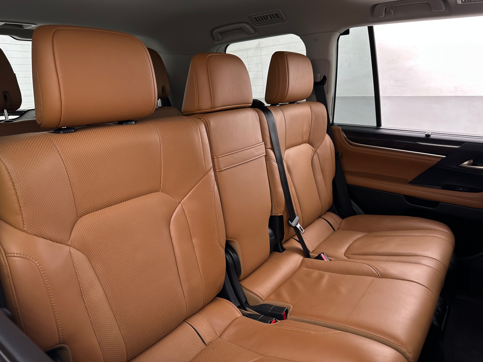 Thumbnail: 2021 Lexus LX - 5