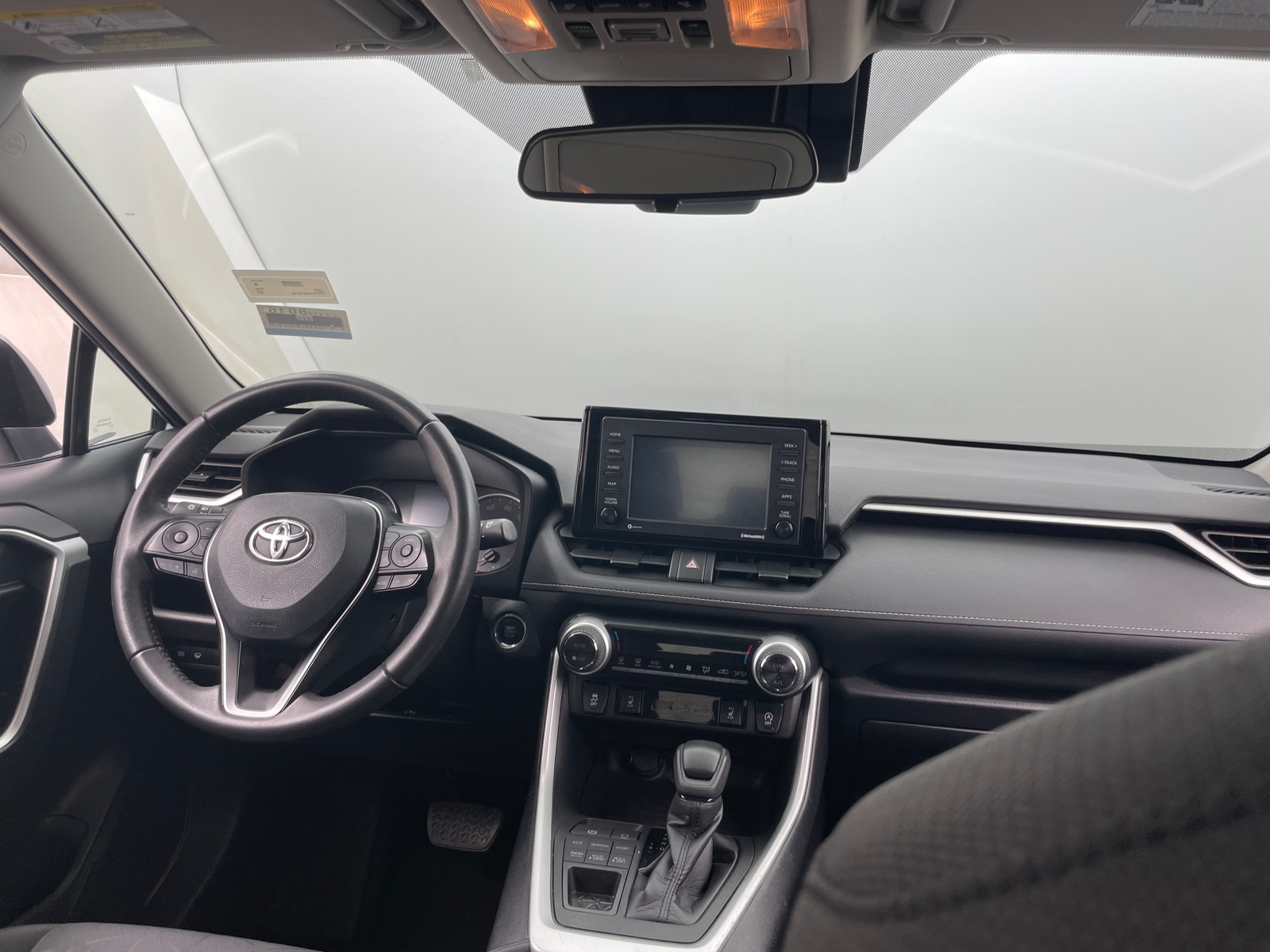 Thumbnail: 2021 Toyota RAV4 - 3