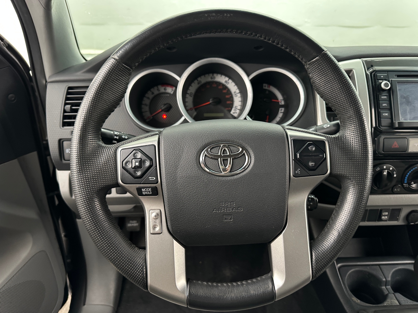 Thumbnail: 2015 Toyota Tacoma - 5