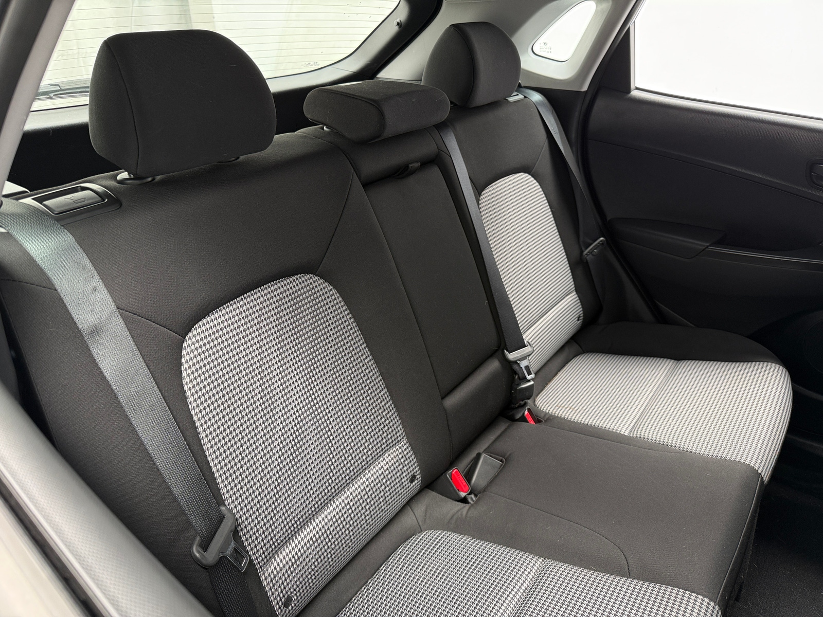 Thumbnail: 2020 Hyundai Kona - 6