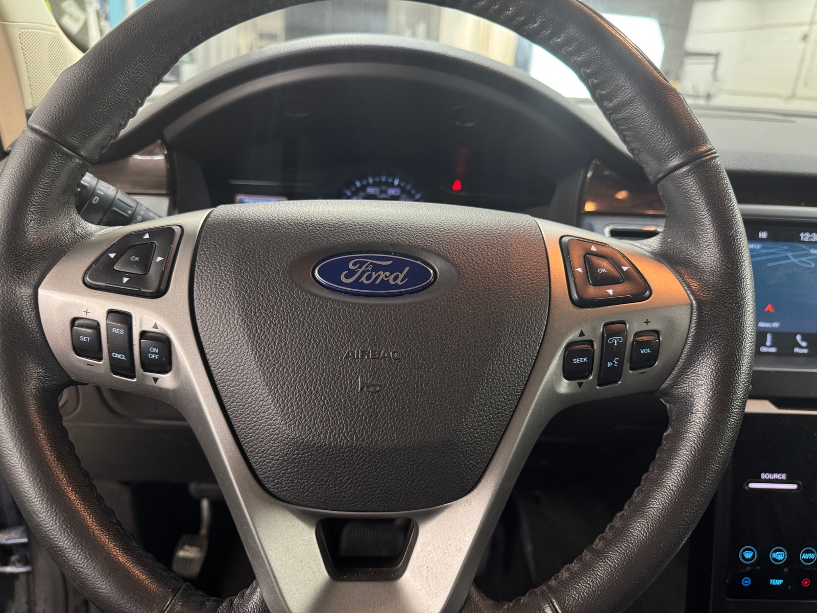 Thumbnail: 2019 Ford Flex - 4