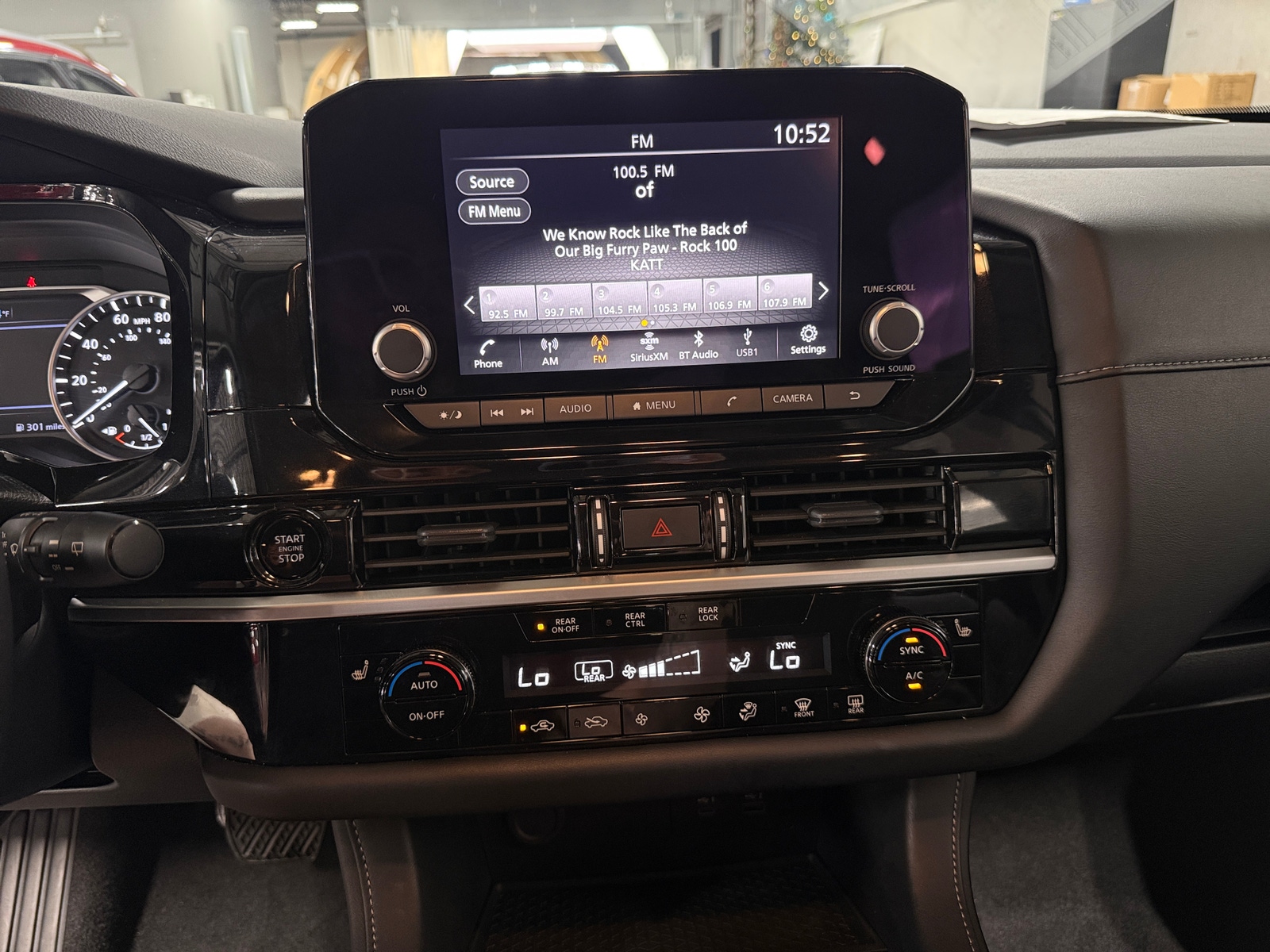 Thumbnail: 2025 Nissan Pathfinder - 4