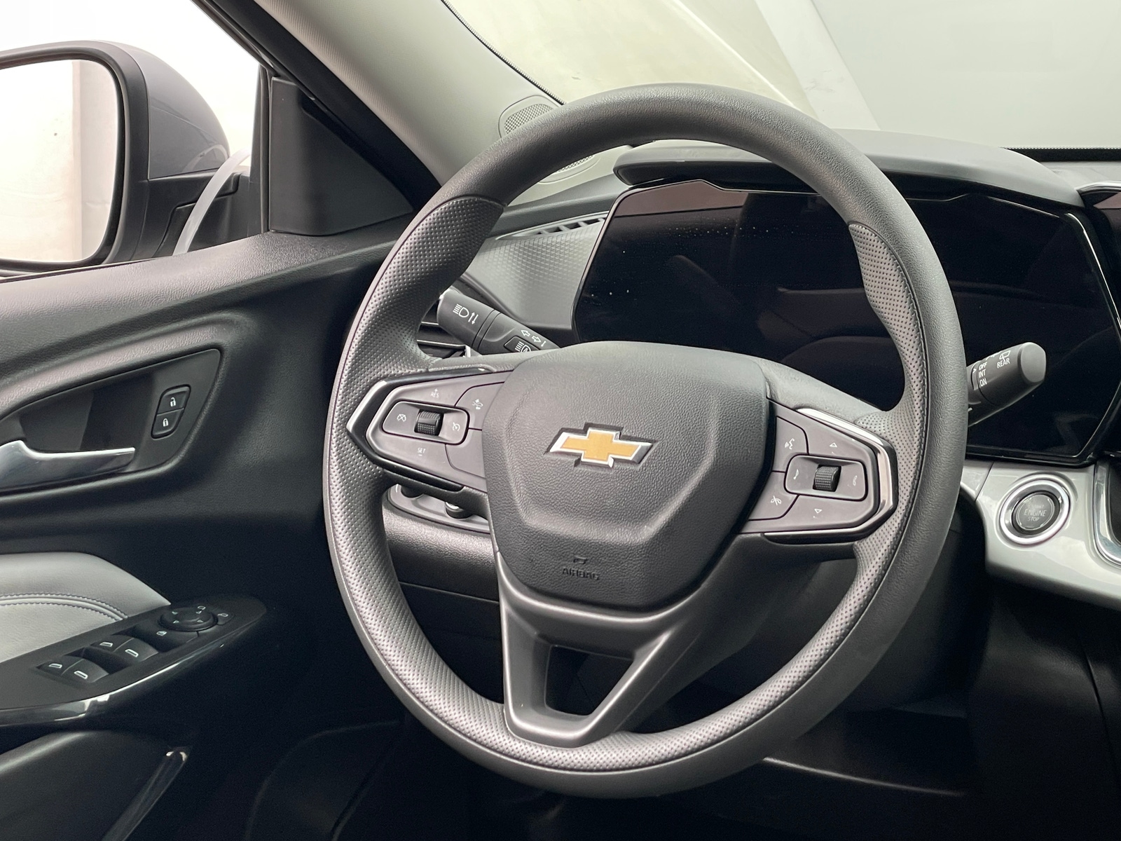 Thumbnail: 2025 Chevrolet Trax - 5