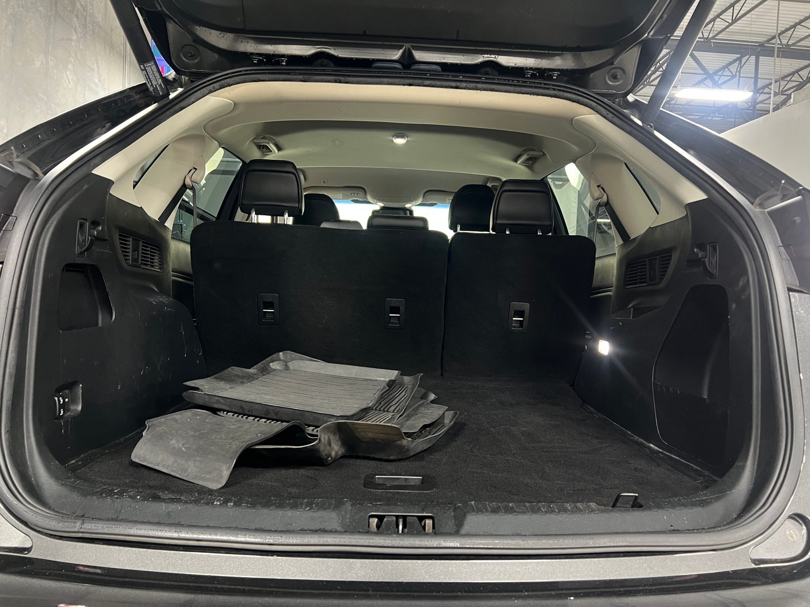 Thumbnail: 2019 Ford Edge - 7