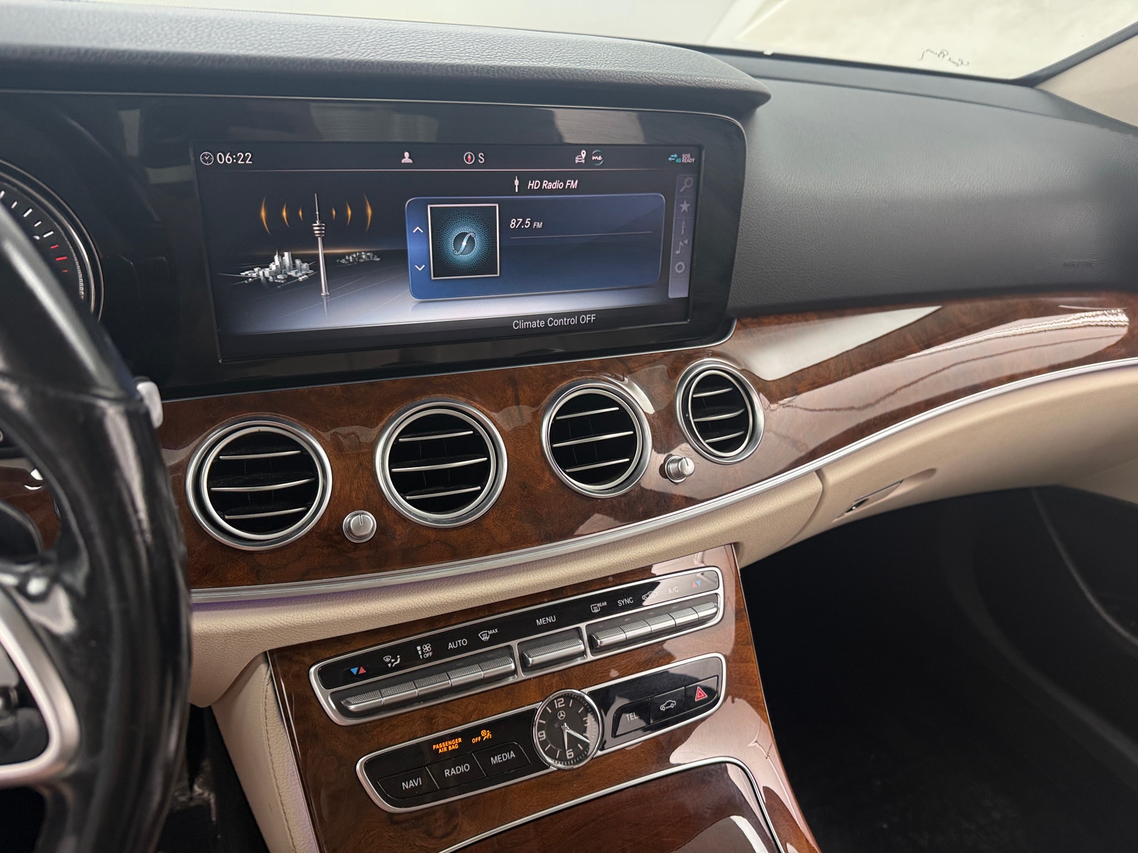 Thumbnail: 2019 Mercedes-Benz E-Class - 3