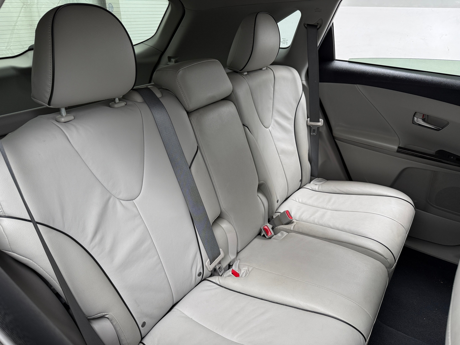 Thumbnail: 2015 Toyota Venza - 6