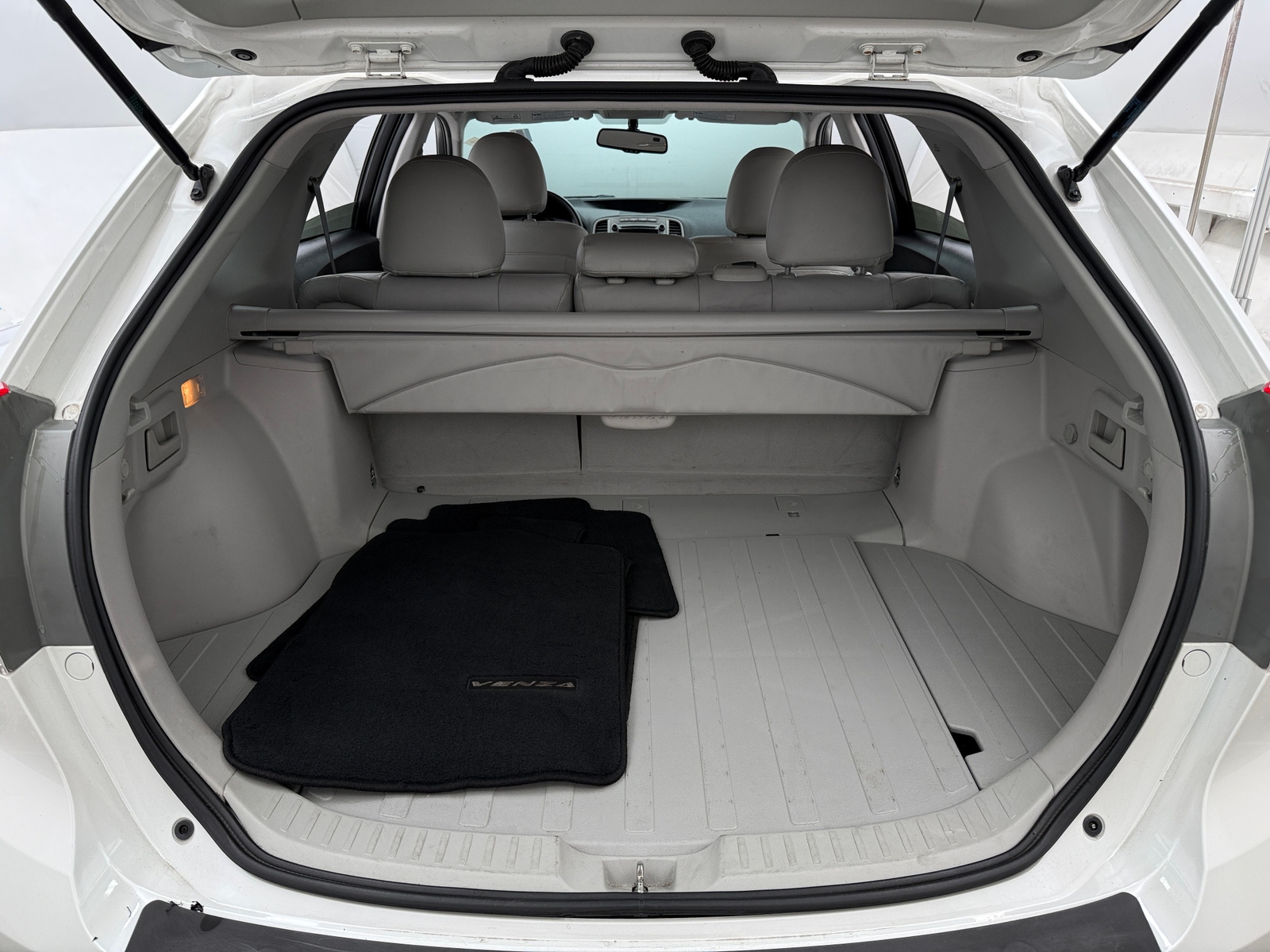 Thumbnail: 2015 Toyota Venza - 7