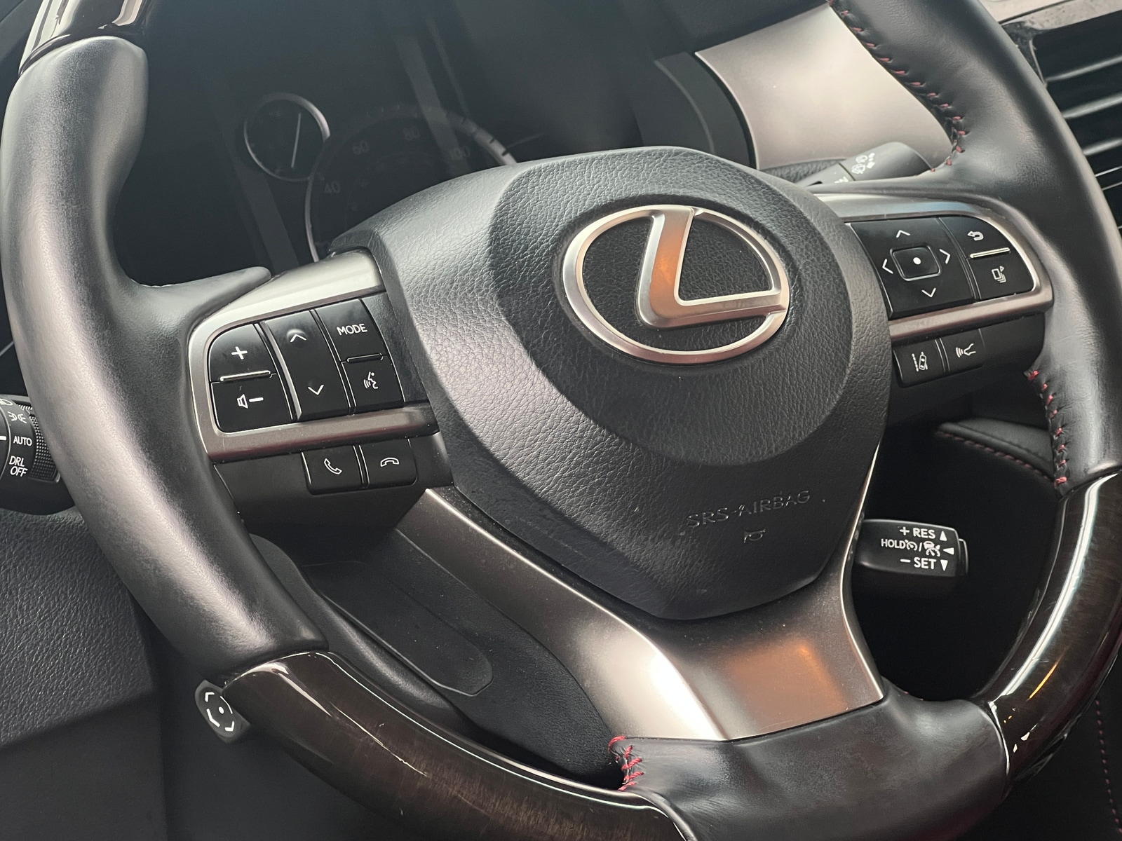 Thumbnail: 2023 Lexus GX - 4