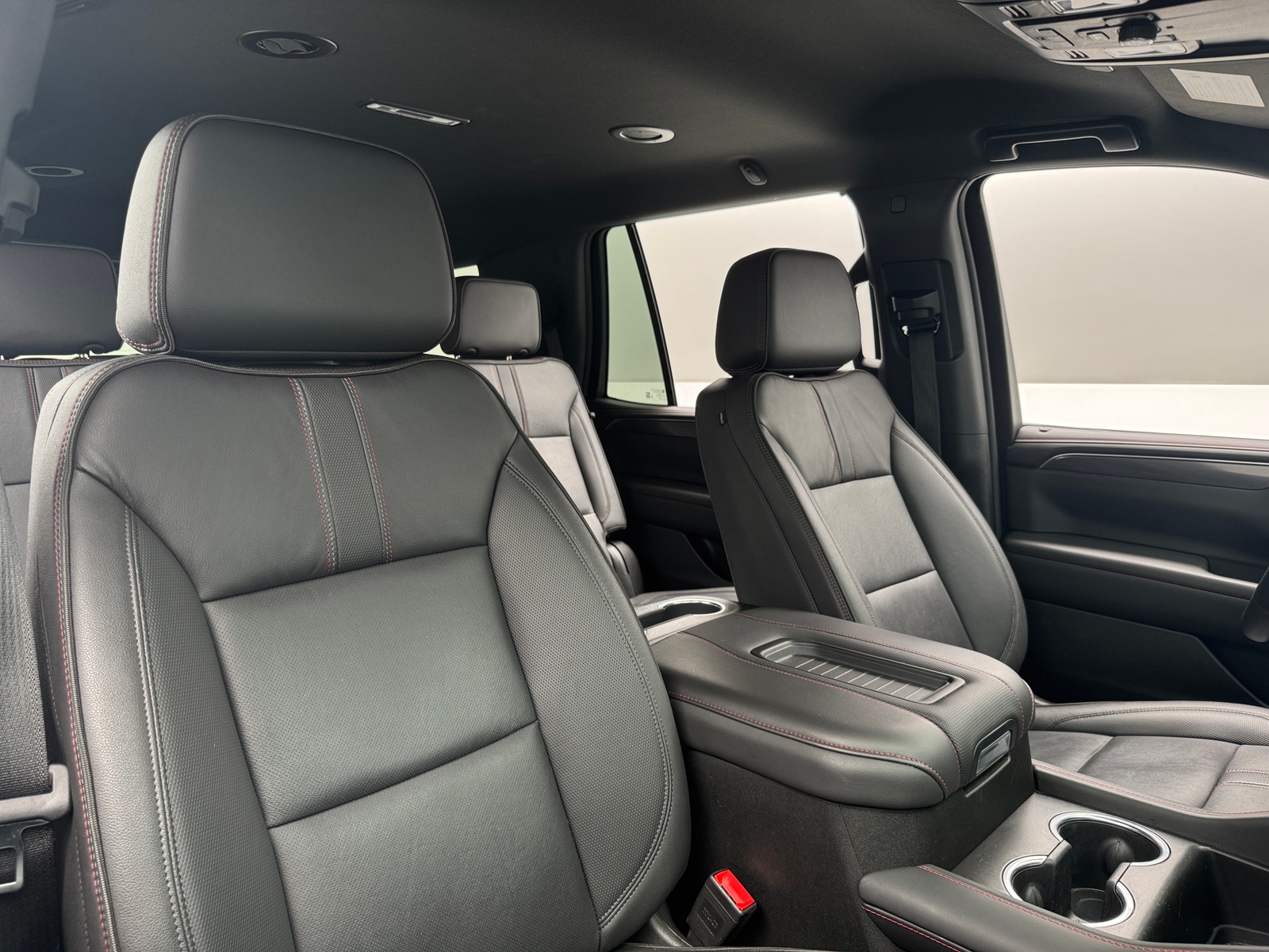 Thumbnail: 2024 Chevrolet Tahoe - 2