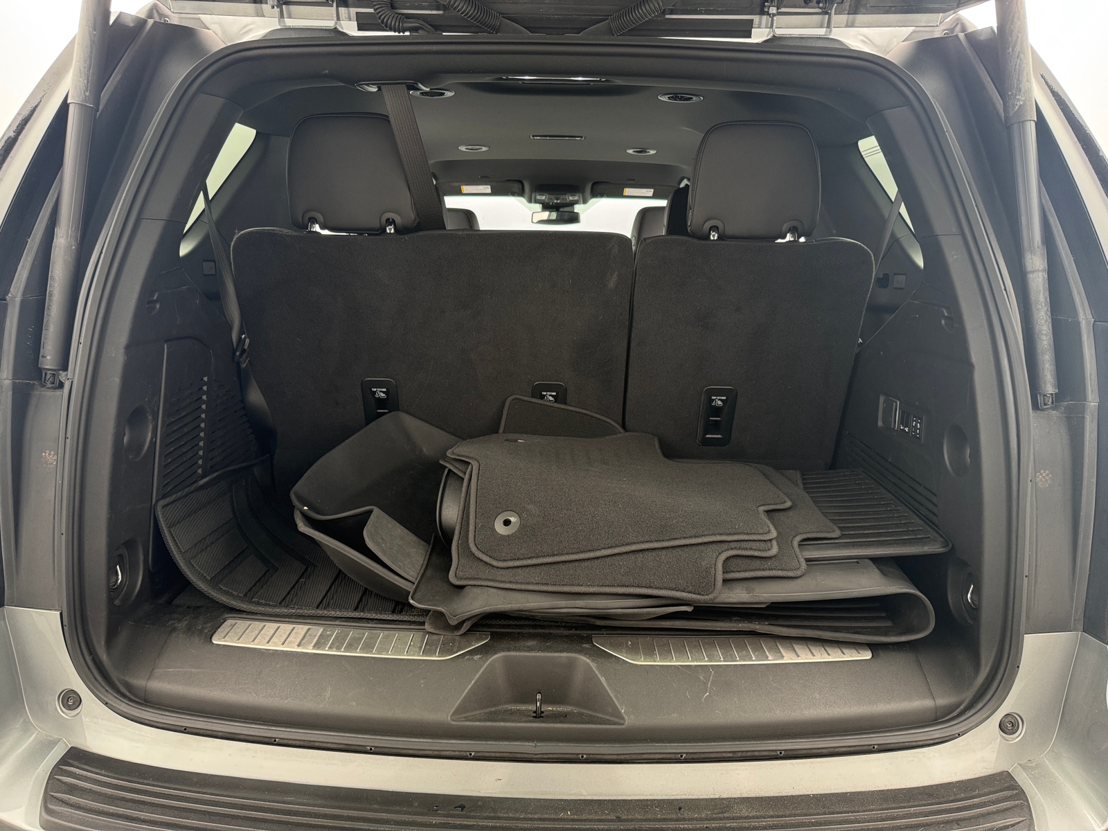 Thumbnail: 2024 Chevrolet Tahoe - 7