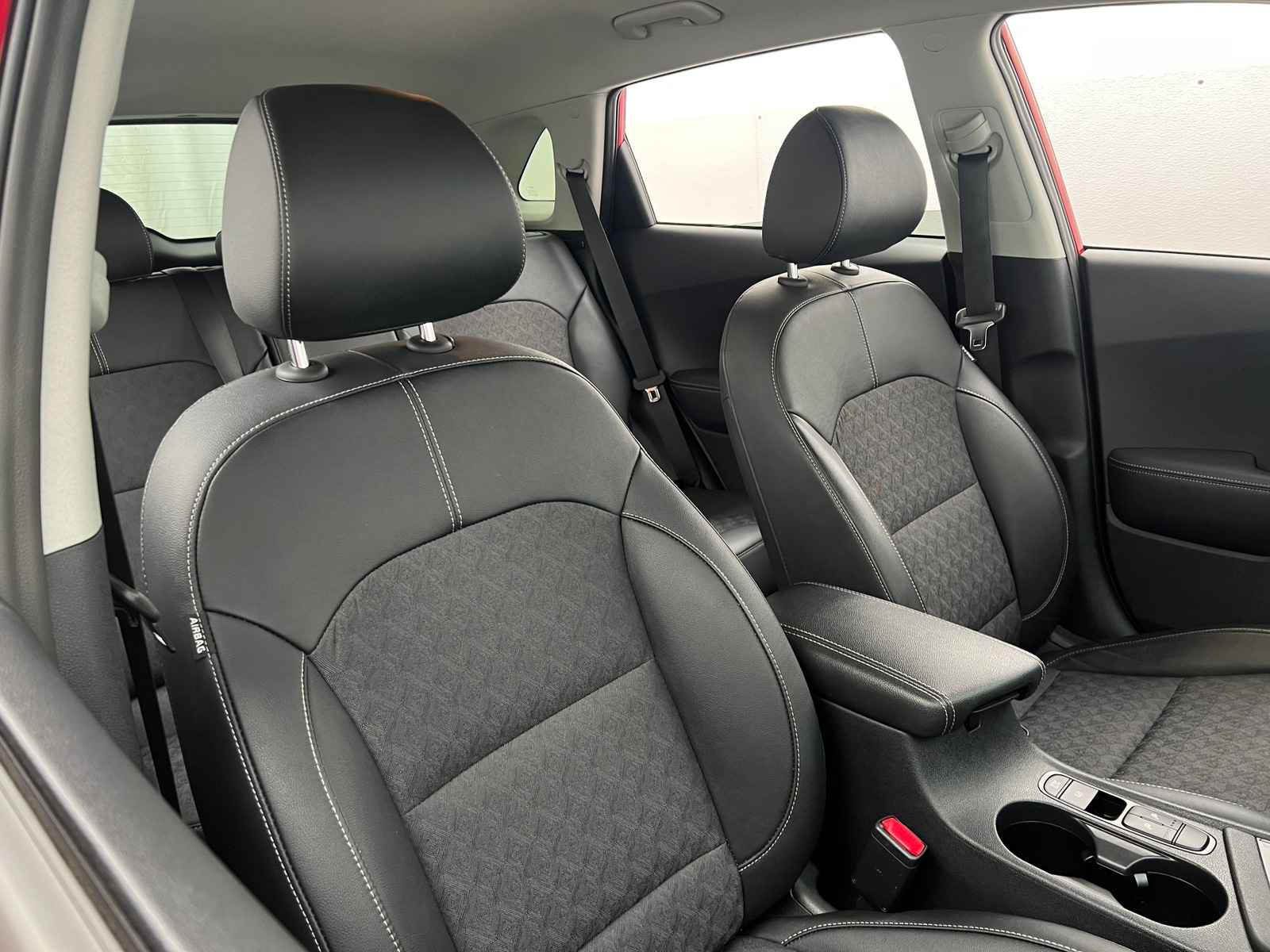 Thumbnail: 2022 Kia Niro - 2